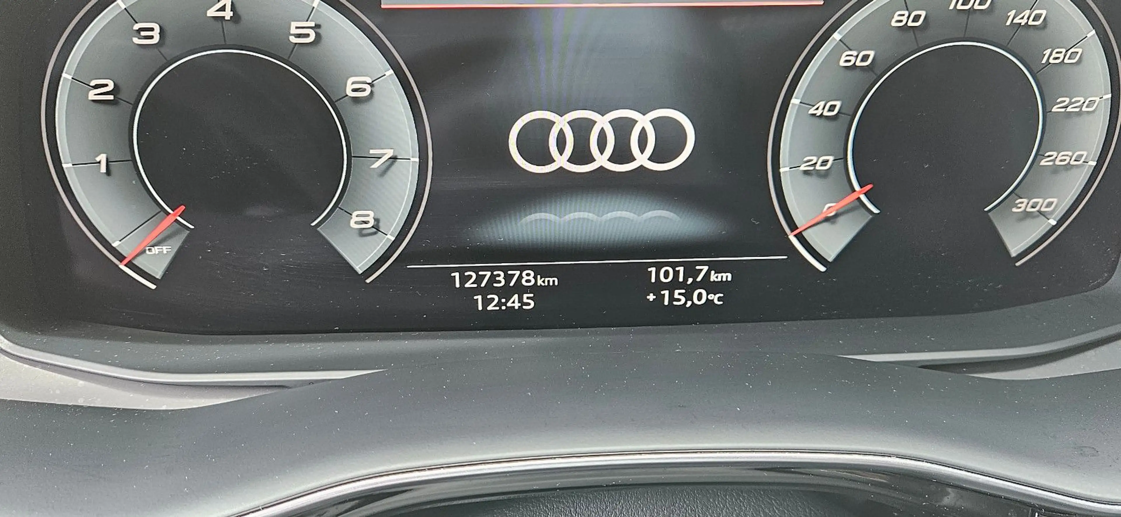 Audi SQ8 4.0 TFSI quattro competition plus — photo 7