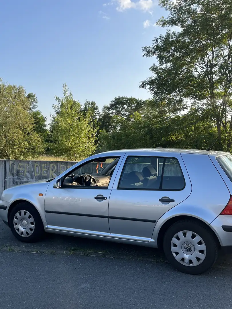 Volkswagen Golf 1.4 Comfortline - 2