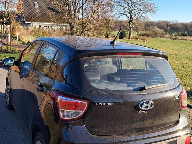 Imagine Hyundai i10 i10 1.0 Automatik Classic