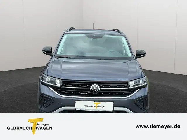 Volkswagen T-Cross view 2