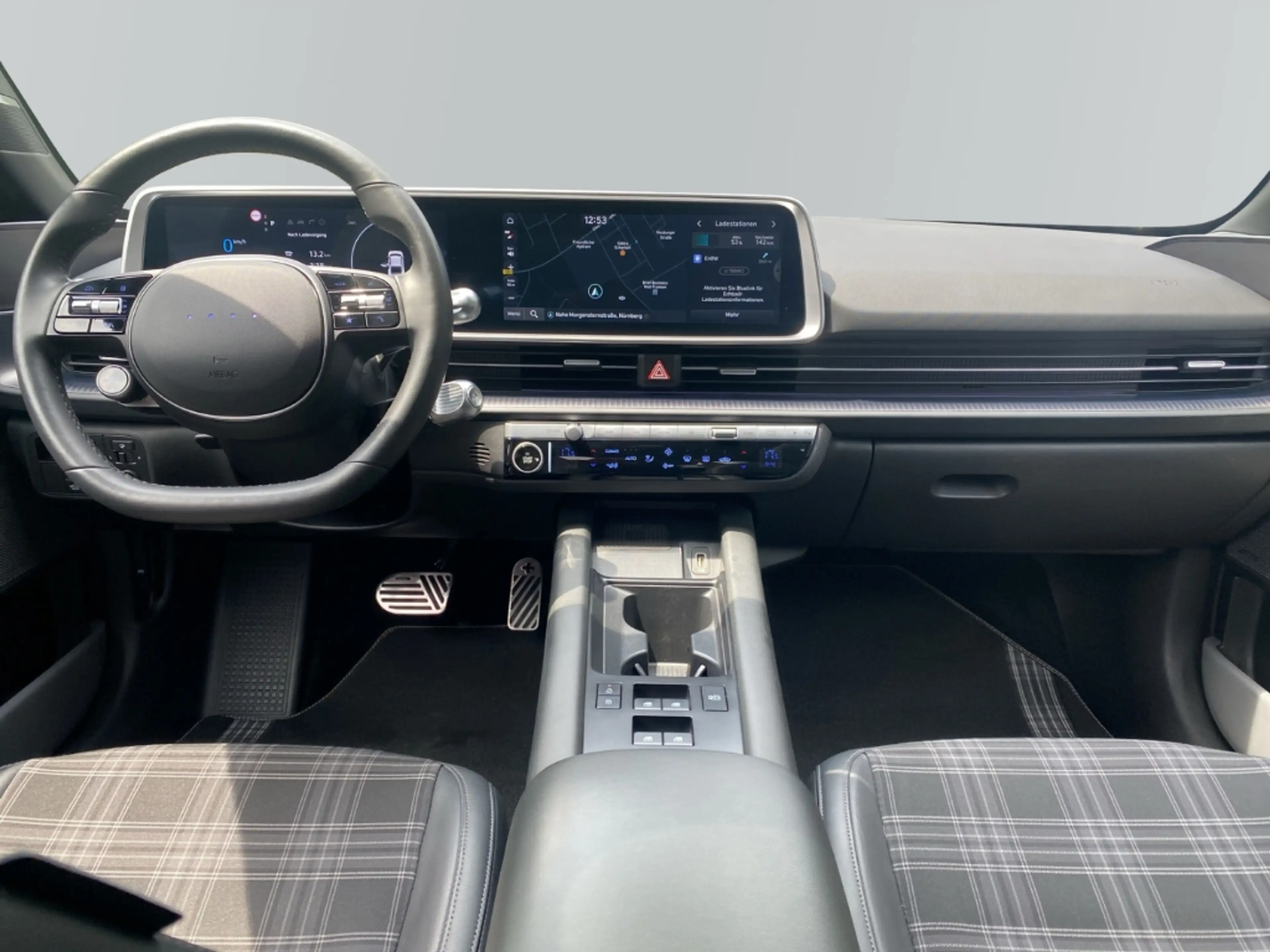 Hyundai IONIQ 6 First Edition 4WD Allradantrieb Memory Sitze — photo 8