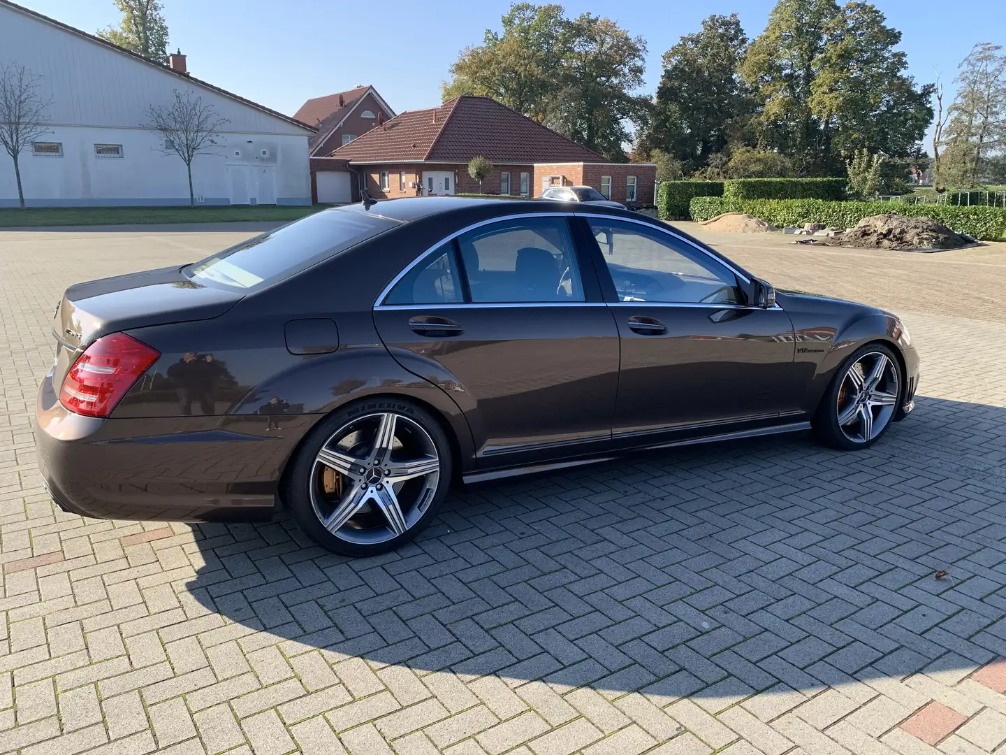 Mercedes-Benz S 63 AMG Speedshift Braun - 2