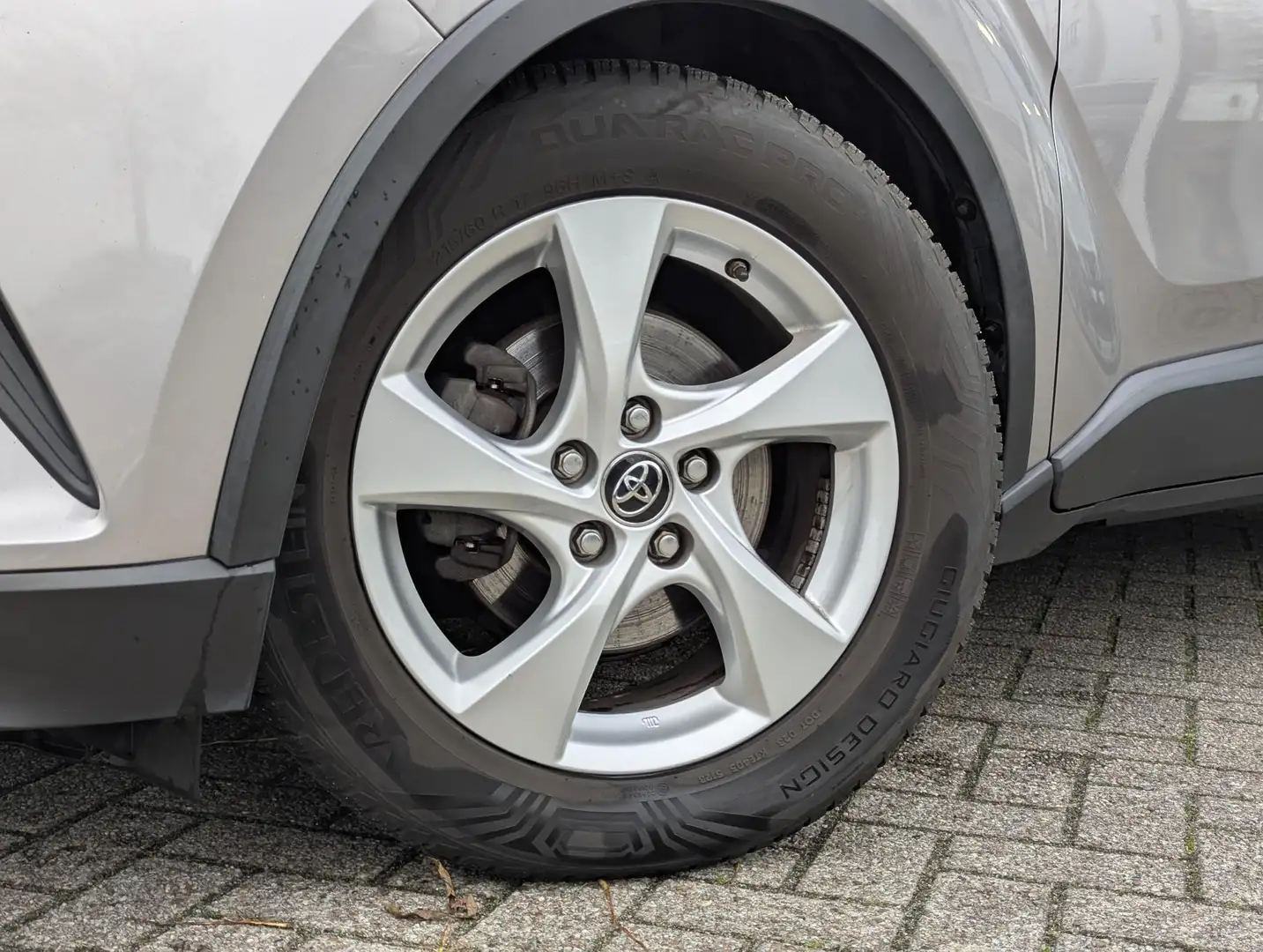 Toyota C-HR 1.8 Hybrid Active | Afn. Trekhaak | All-season | N Gris - 2