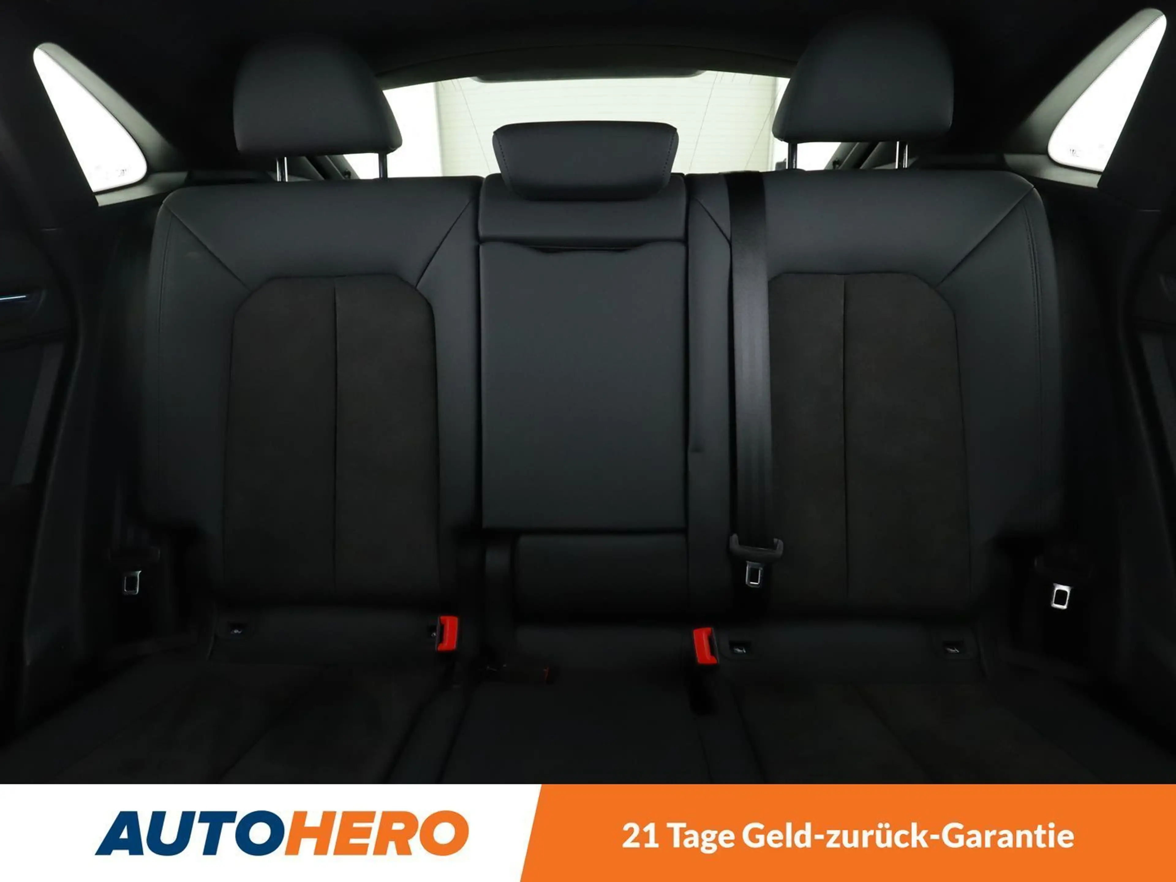Audi RS Q3 2.5 TFSI quattro Aut.*LED*PDC*SHZ*PANO*RS-ABGAS — photo 15
