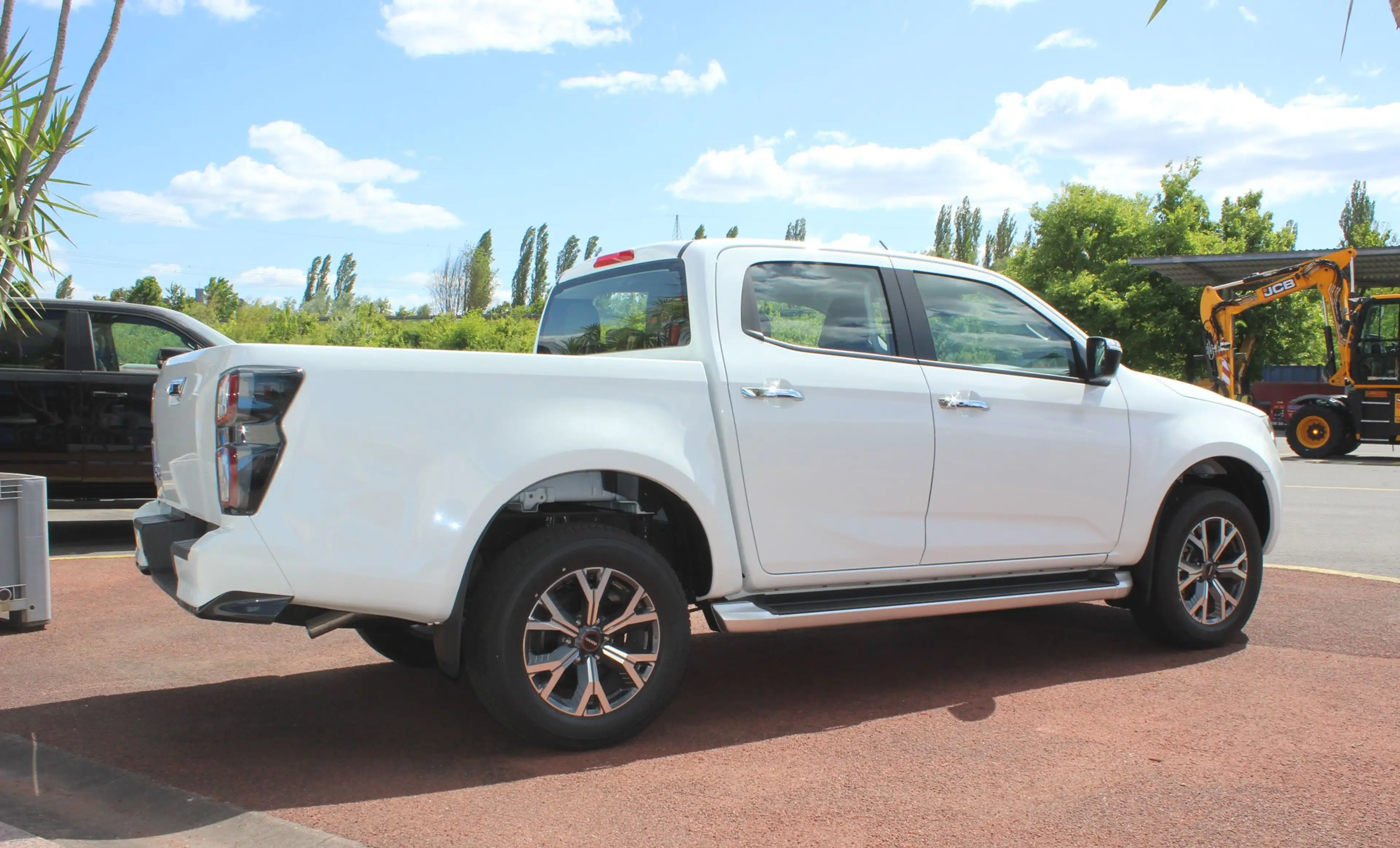 Isuzu D-Max Double Cab LSE 4WD Automatik, Kamera/LED/ SOFORT ! — photo 4