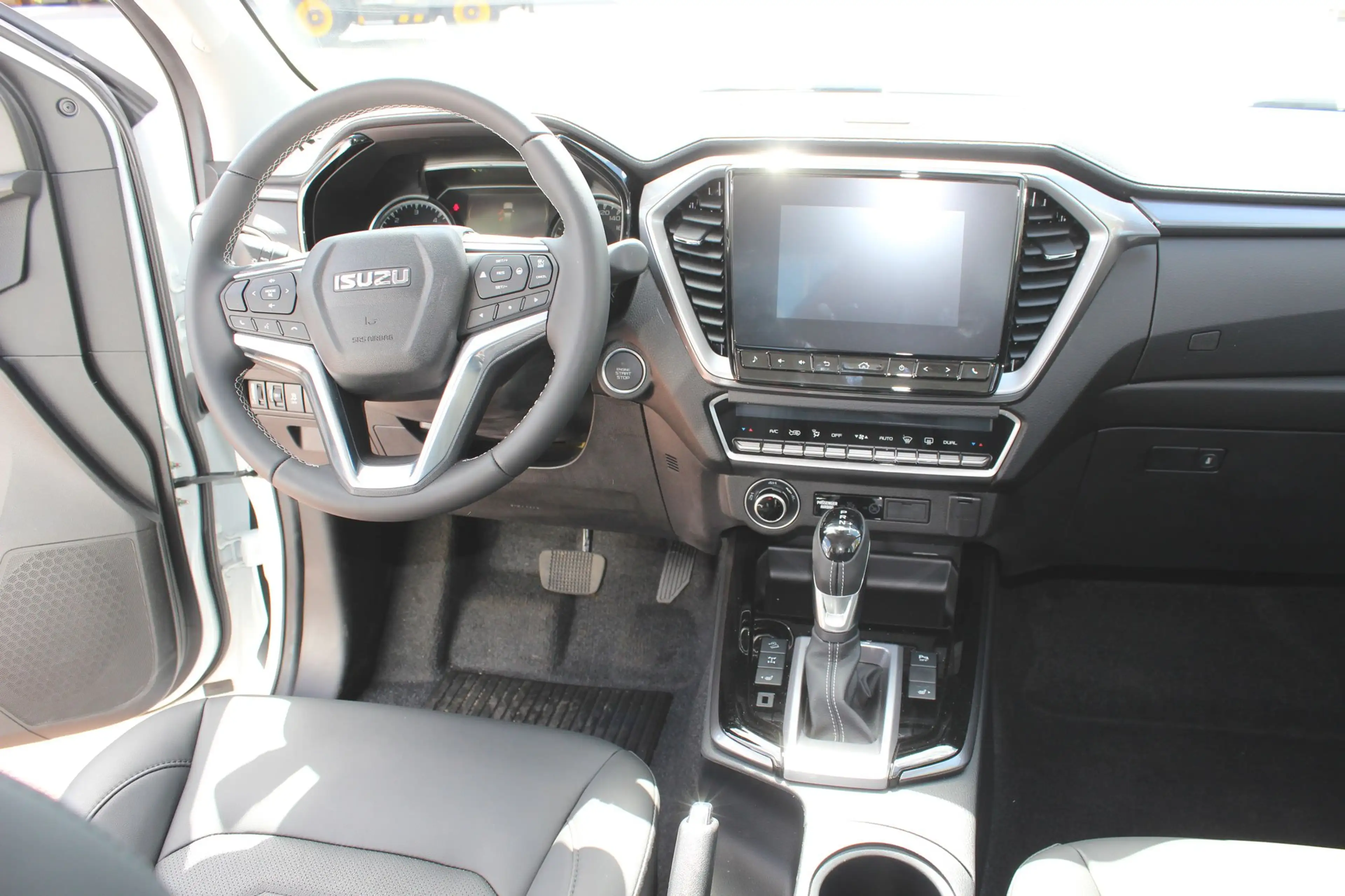 Isuzu D-Max Double Cab LSE 4WD Automatik, Kamera/LED/ SOFORT ! — photo 13