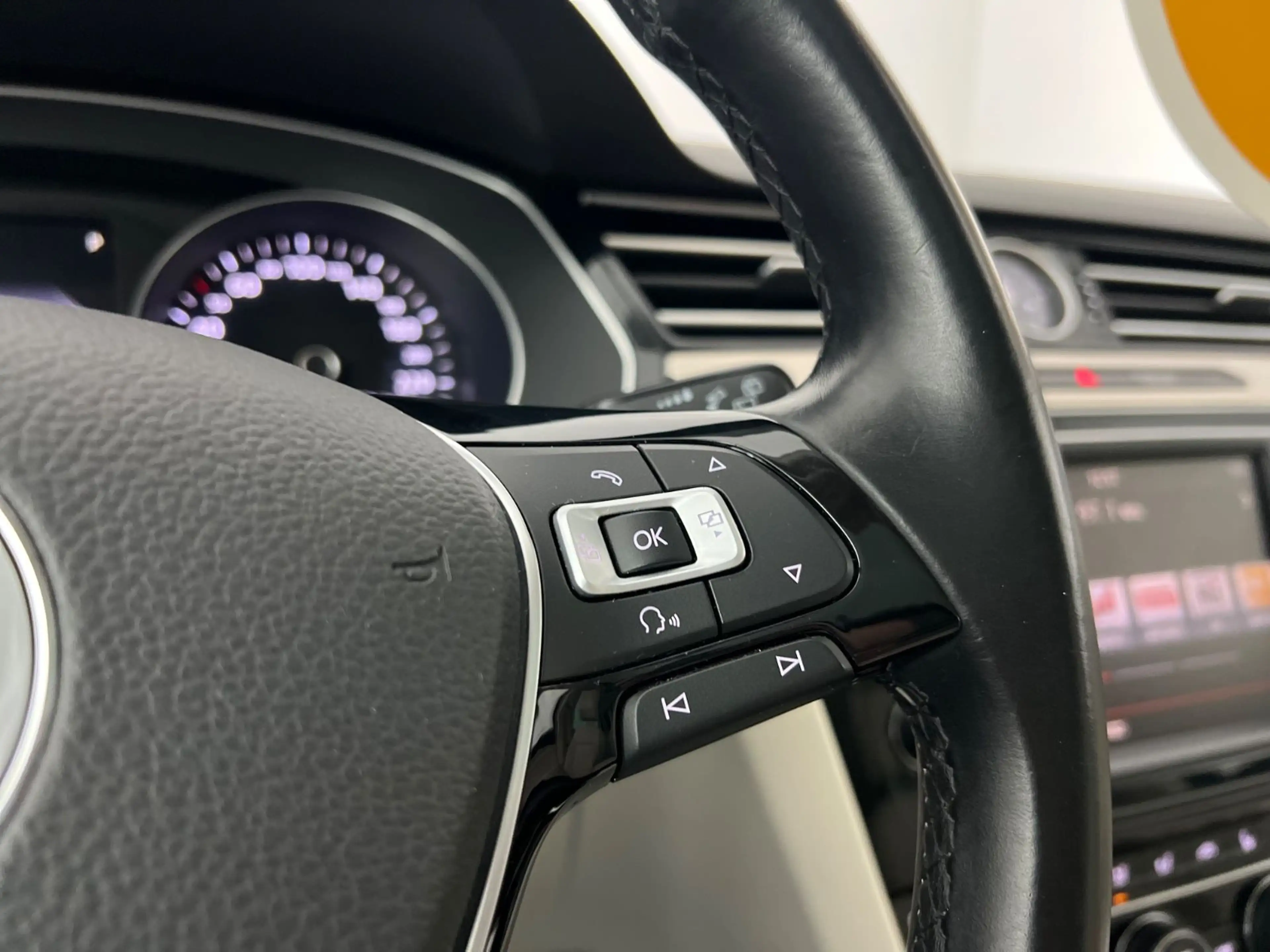 Volkswagen Passat Highline/ 4x4/ DYNAUDIO/ MASSAGE/ AHK/ — photo 23