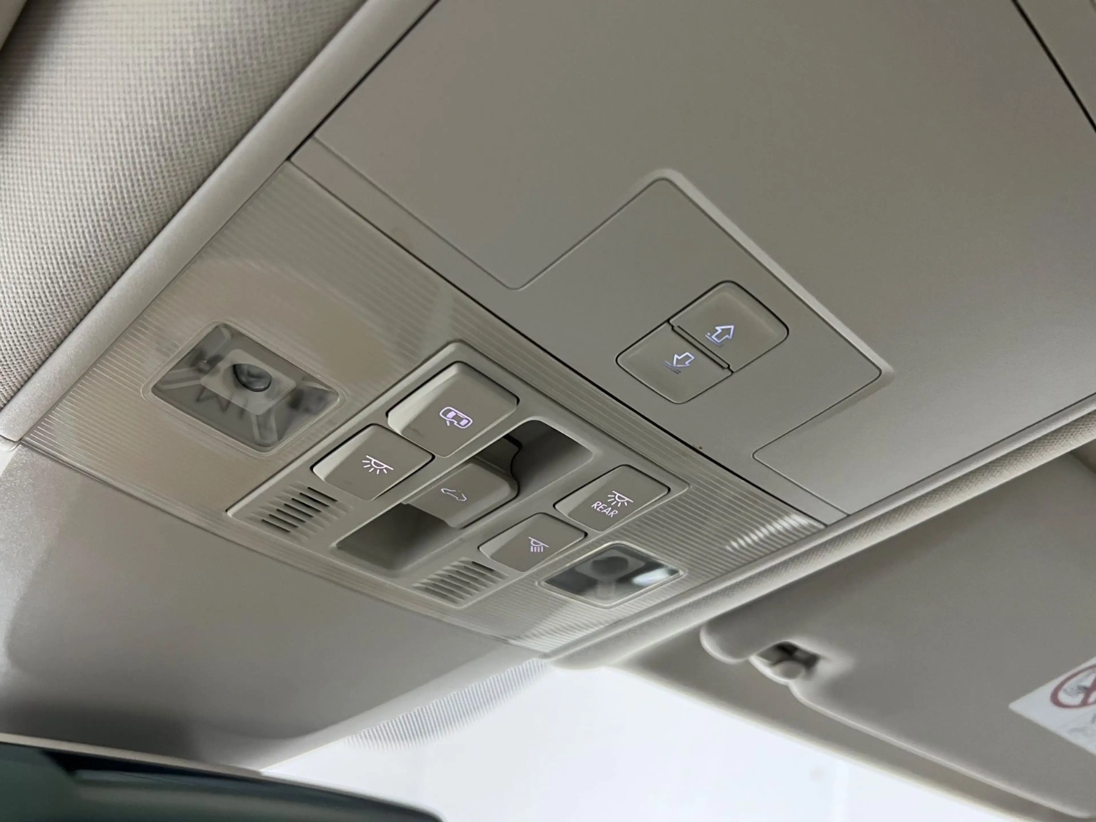 Volkswagen Passat Highline/ 4x4/ DYNAUDIO/ MASSAGE/ AHK/ — photo 37