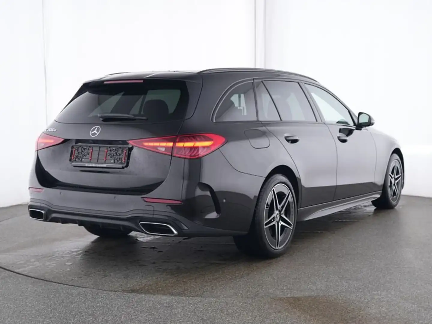 Mercedes-Benz C 300 eT AMG Nightpakket Leder LED Head-Up Trekhaak Zwart - 2