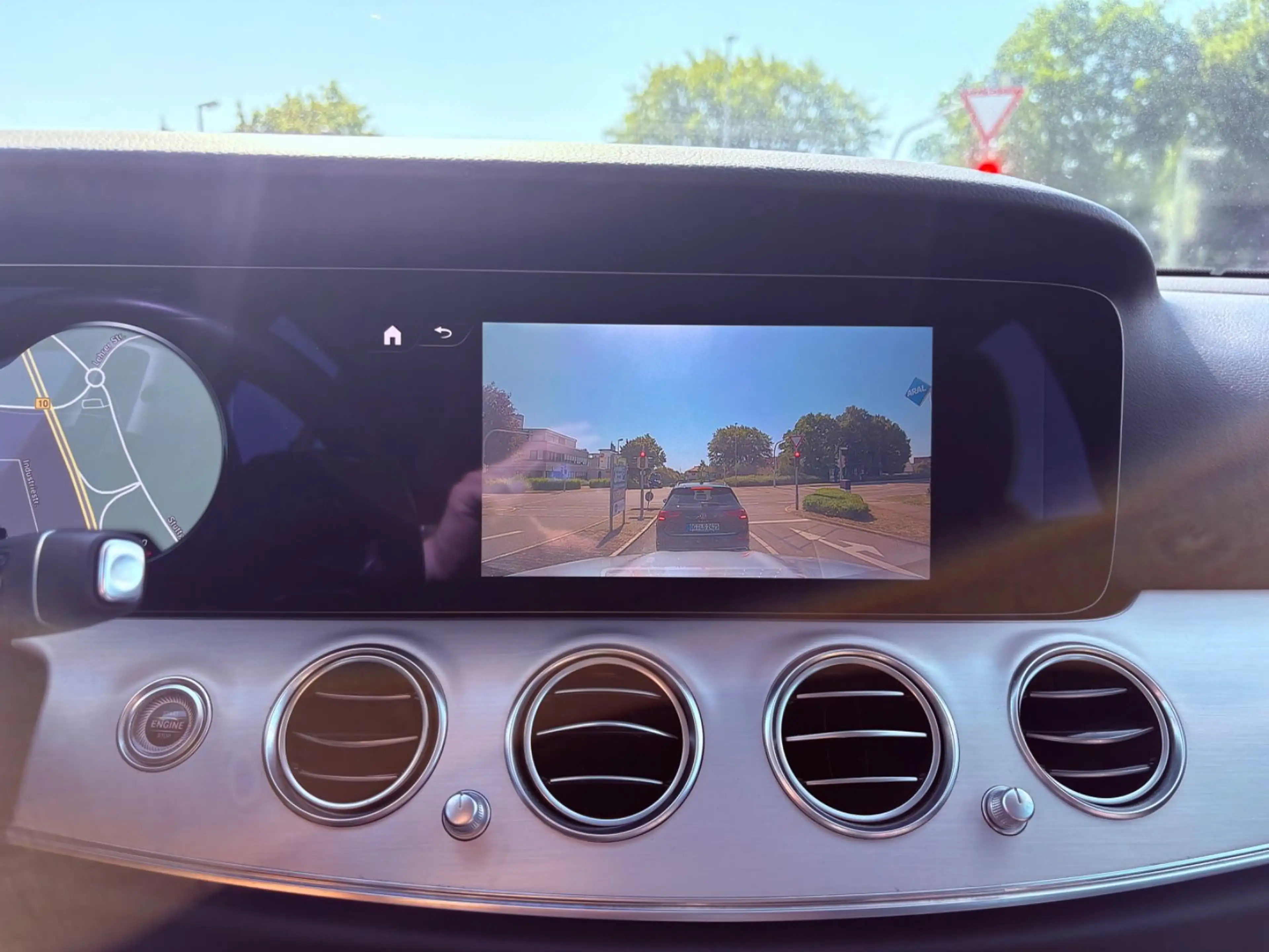 Mercedes-Benz E 220 d 4Matic T-Modell|Facelift|R.-Kamera|1.Hand — photo 8