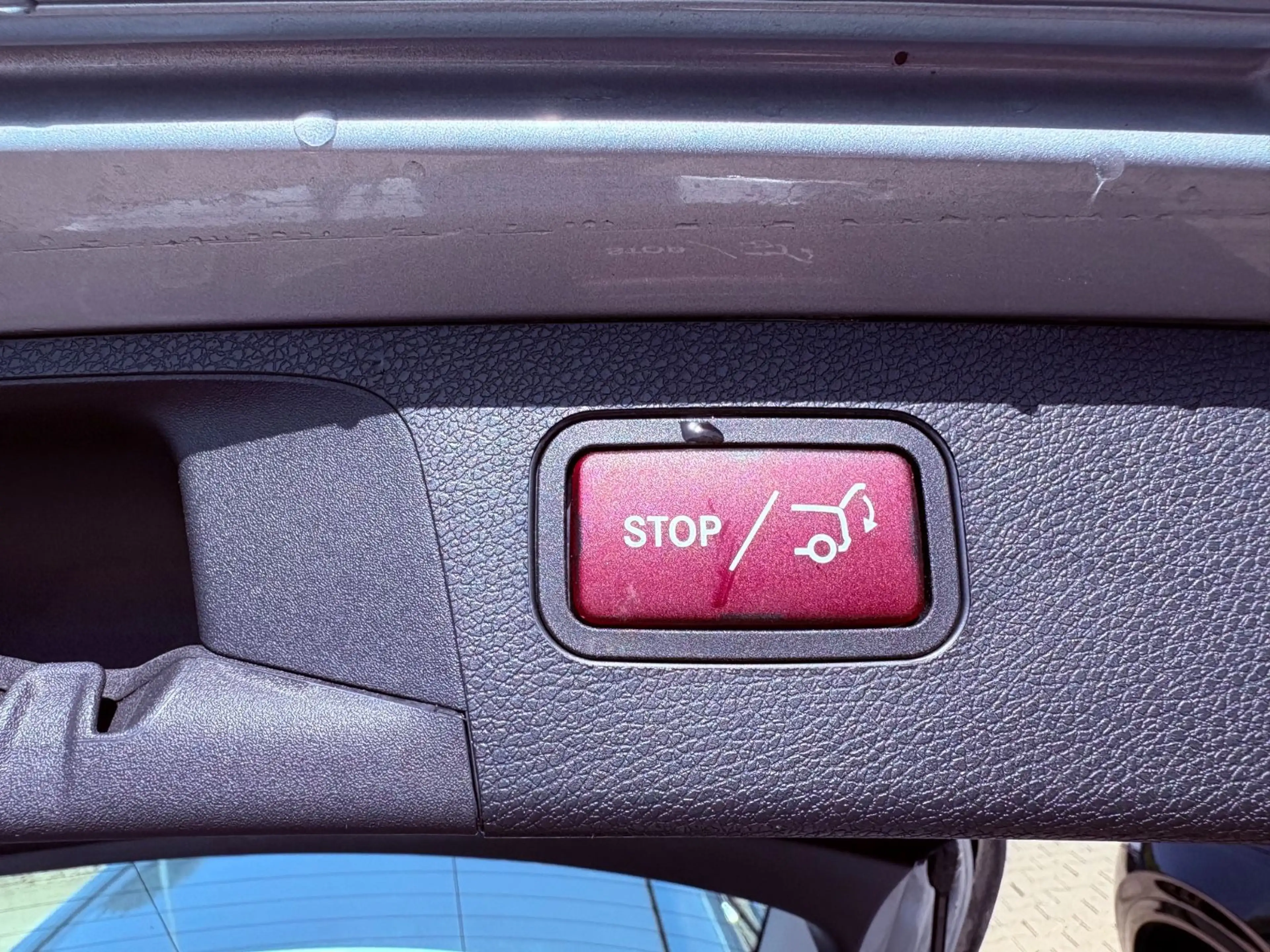 Mercedes-Benz E 220 d 4Matic T-Modell|Facelift|R.-Kamera|1.Hand — photo 11