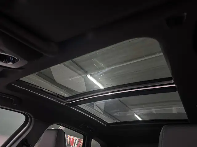 BMW 2 Series view 10