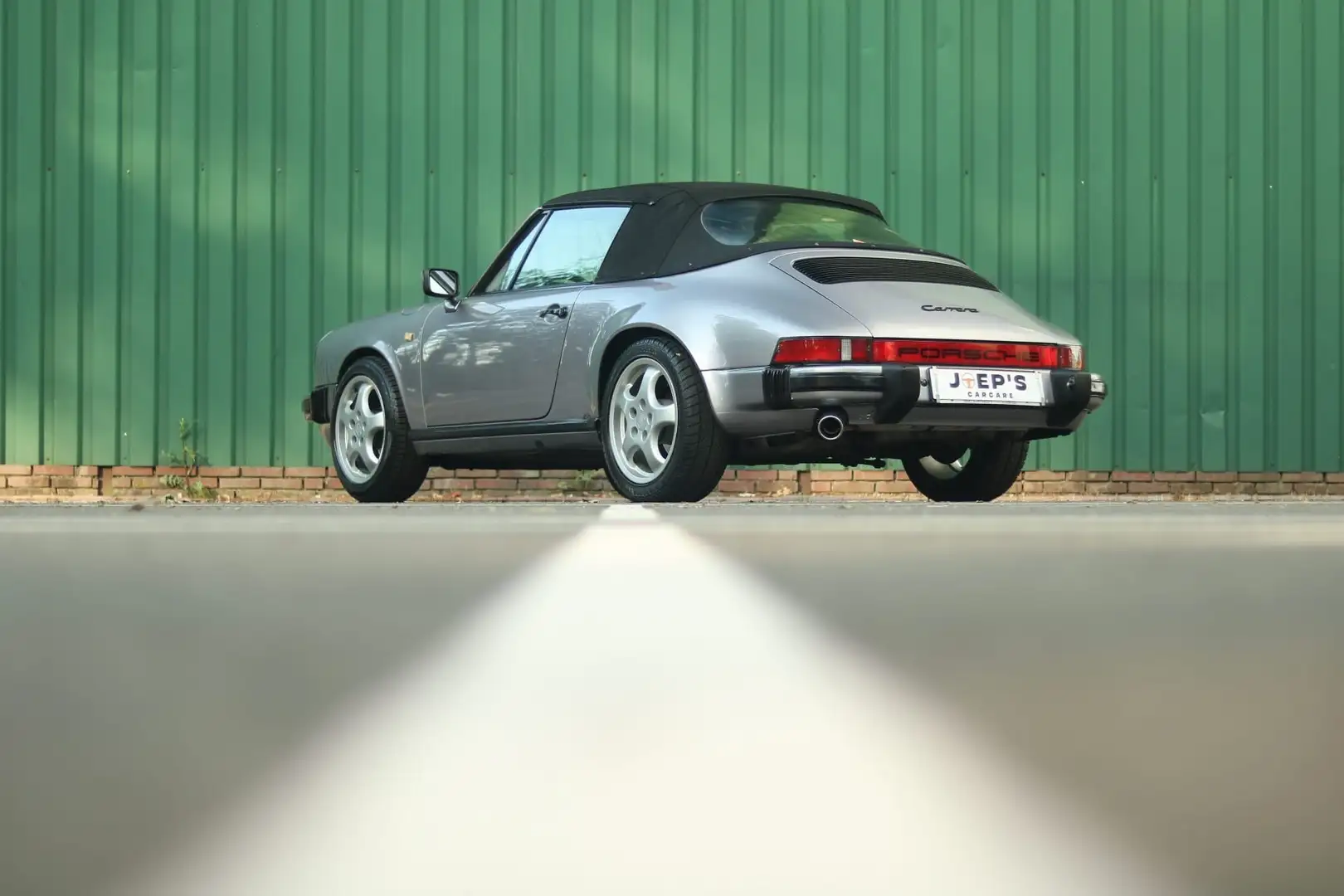 Porsche 911 3.2 Carrera Cabriolet Grijs - 2