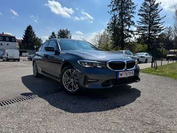 BMW 3 Er - Reihe 330e G20 / 292Ps / Schiebedach /