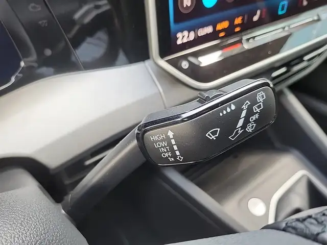 Volkswagen Golf view 13