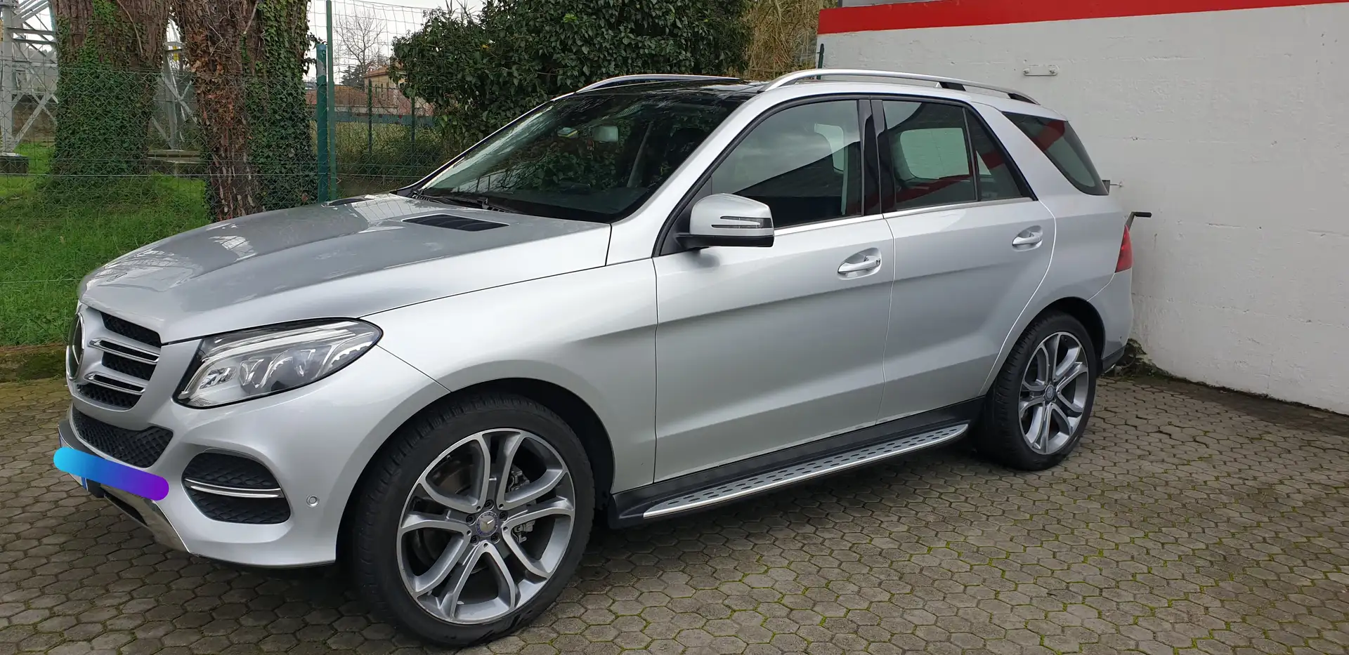 Mercedes-Benz GLE 250 GLE 250d 4Matic Exclusive Plus Срібний - 2