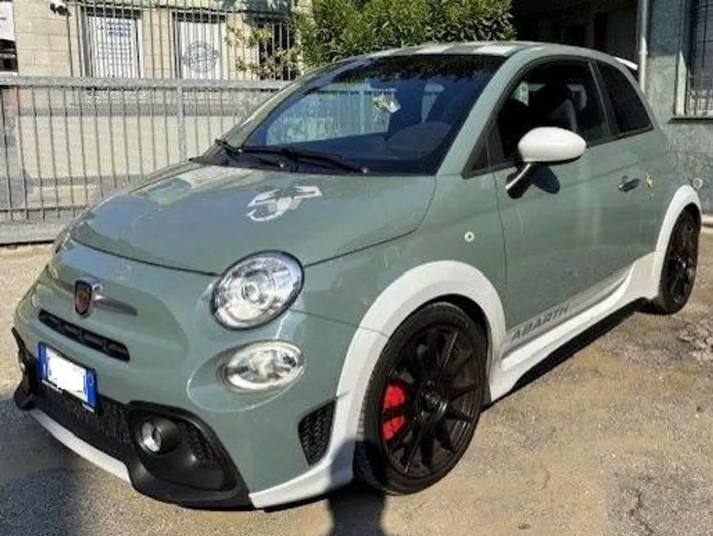 Abarth 695 695 1.4 t-jet 70th 180cv Verde - 2