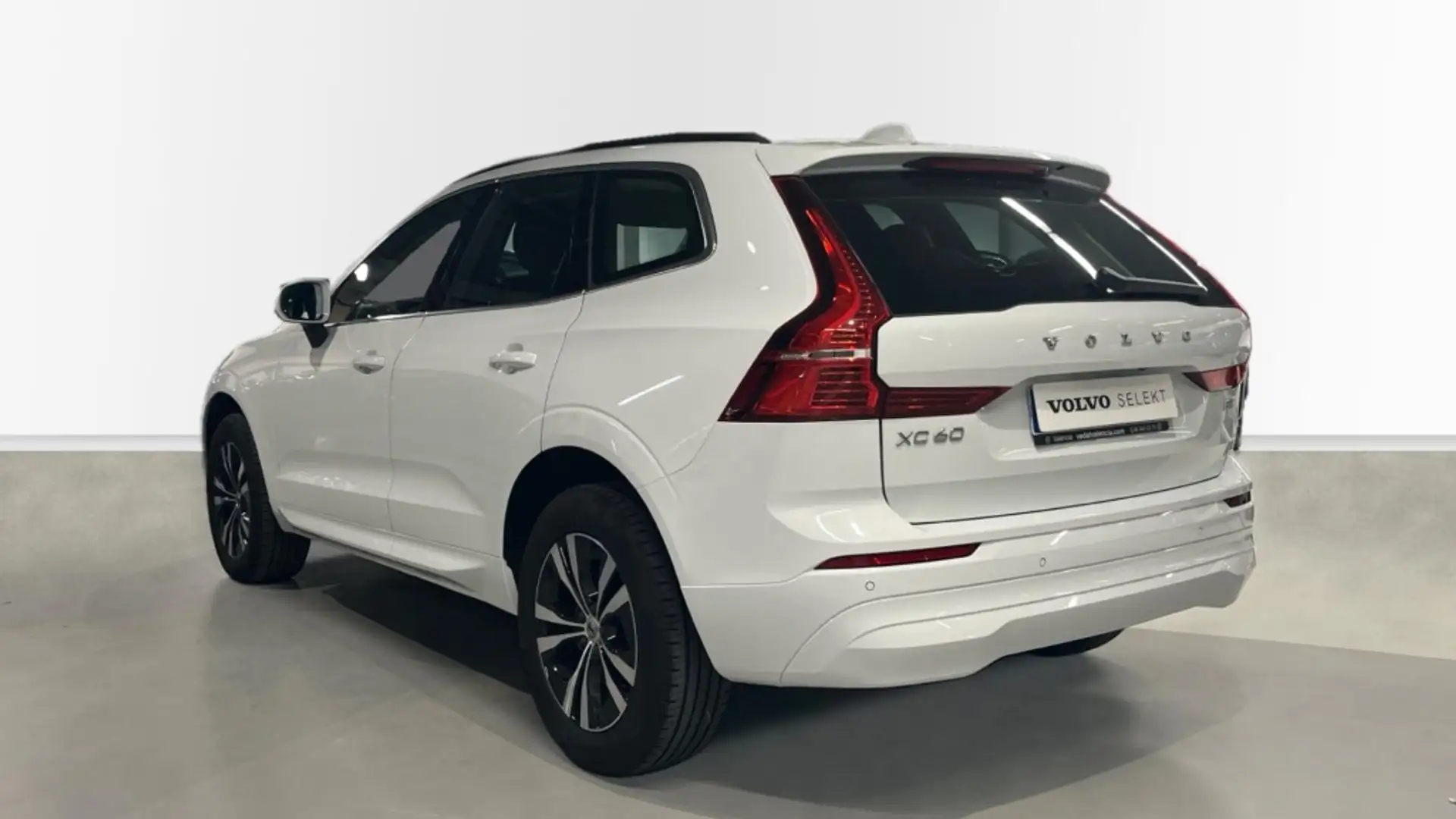 Volvo XC40 B3 Core Aut. Wit - 2