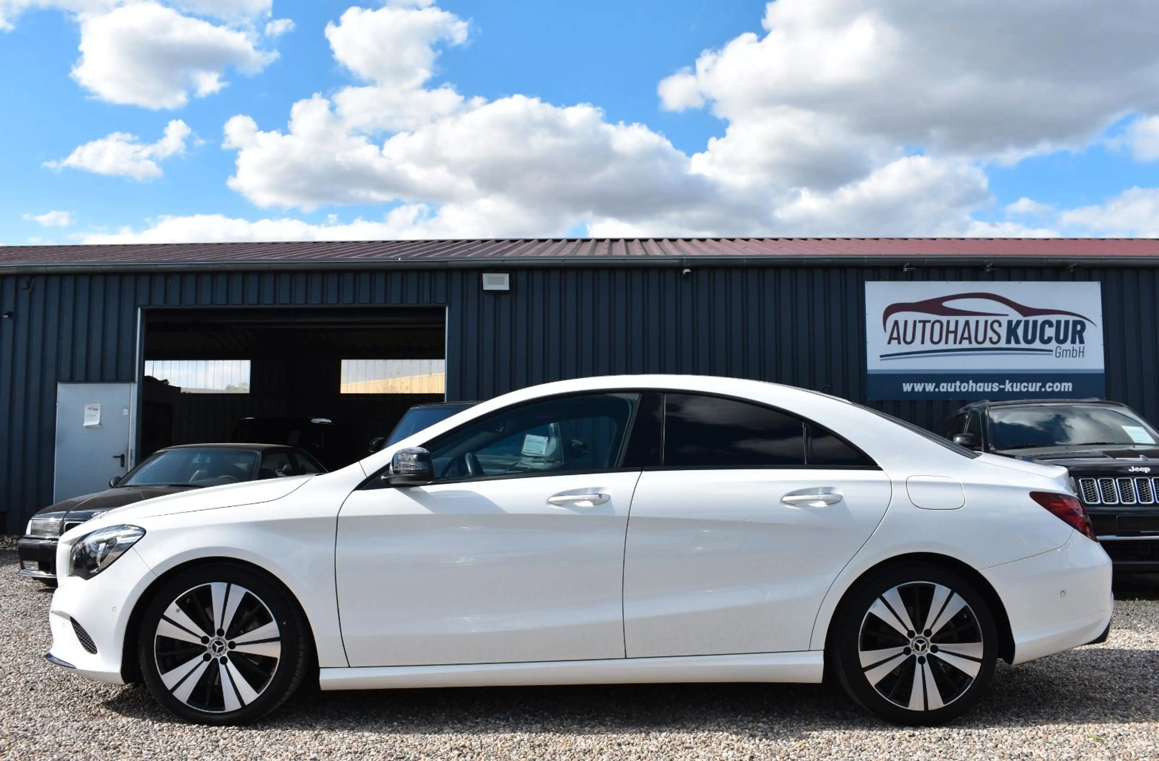 Mercedes-Benz CLA 250 NIGHT-PAKET/LED/KEYLESS/PANO/TEMPOMAT — photo 5