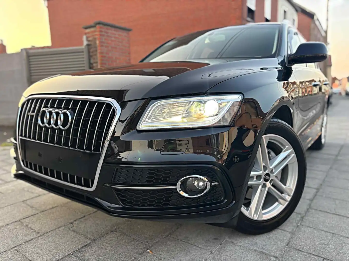 Audi Q5 2.0 TDi Quattro S-line/CUiR-XENON-LED/GARANTiE!! Noir - 2