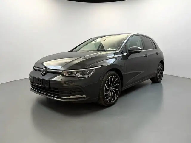 Volkswagen Golf VIII Lim. Style eHybrid*PANO*IQ*DCC*HEAD*ME