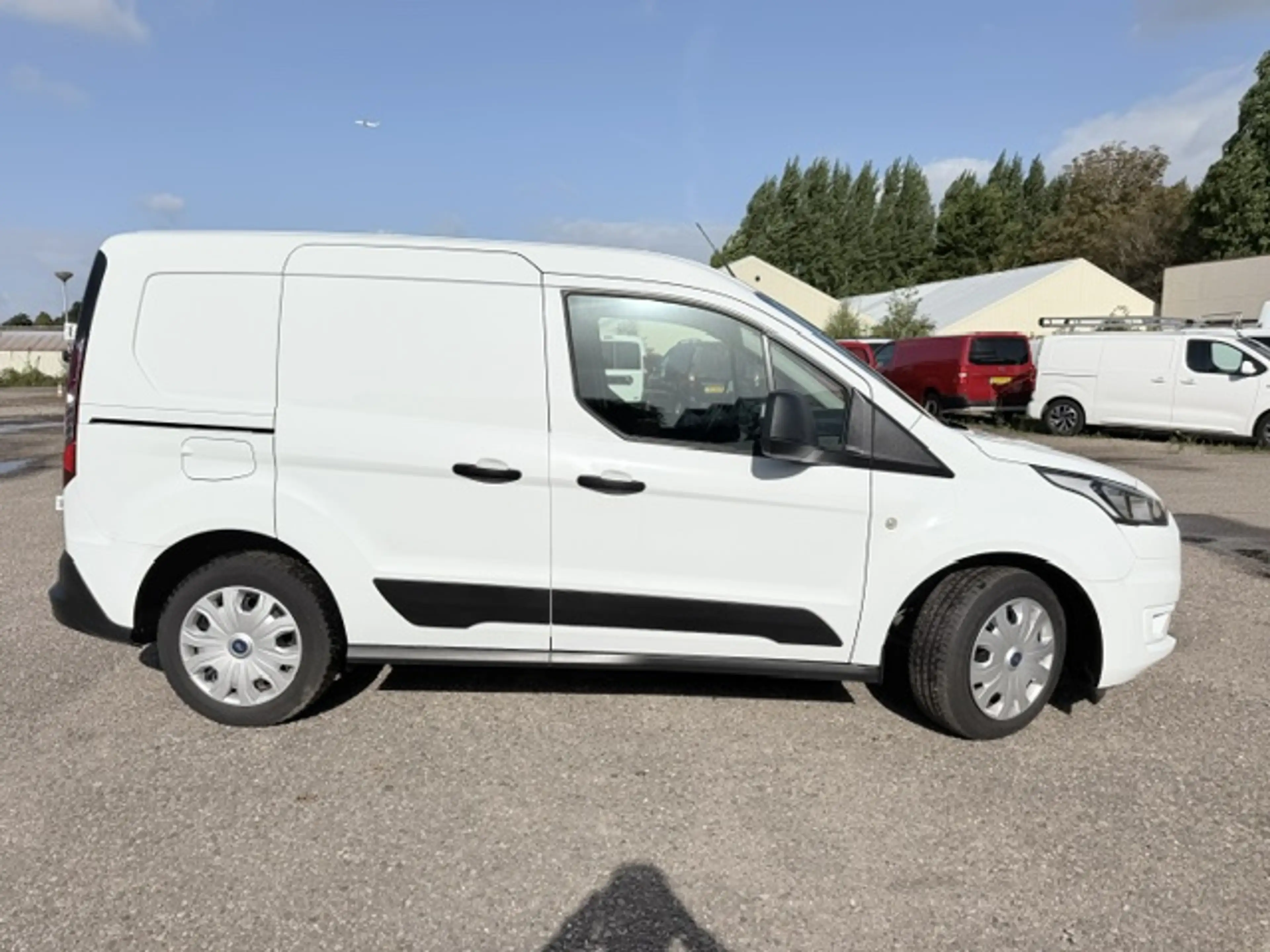 Ford Transit Connect 1.5 EcoBlue L1 Trend ! 73 kw ! CAMERA-PDC- KLIMA CONTROL-APPLE CARPLAY !! Bj 2023 !! — photo 7