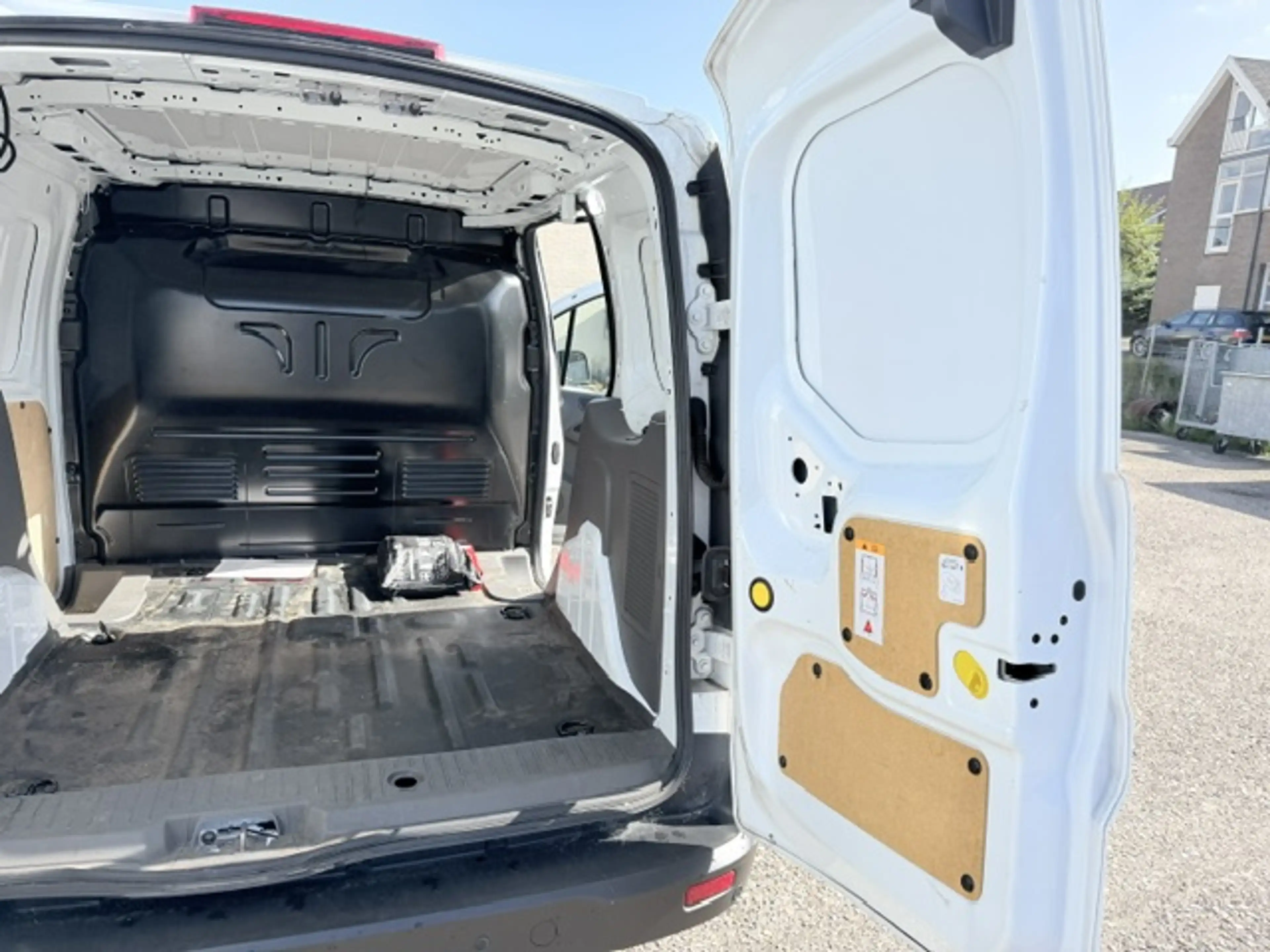 Ford Transit Connect 1.5 EcoBlue L1 Trend ! 73 kw ! CAMERA-PDC- KLIMA CONTROL-APPLE CARPLAY !! Bj 2023 !! — photo 14