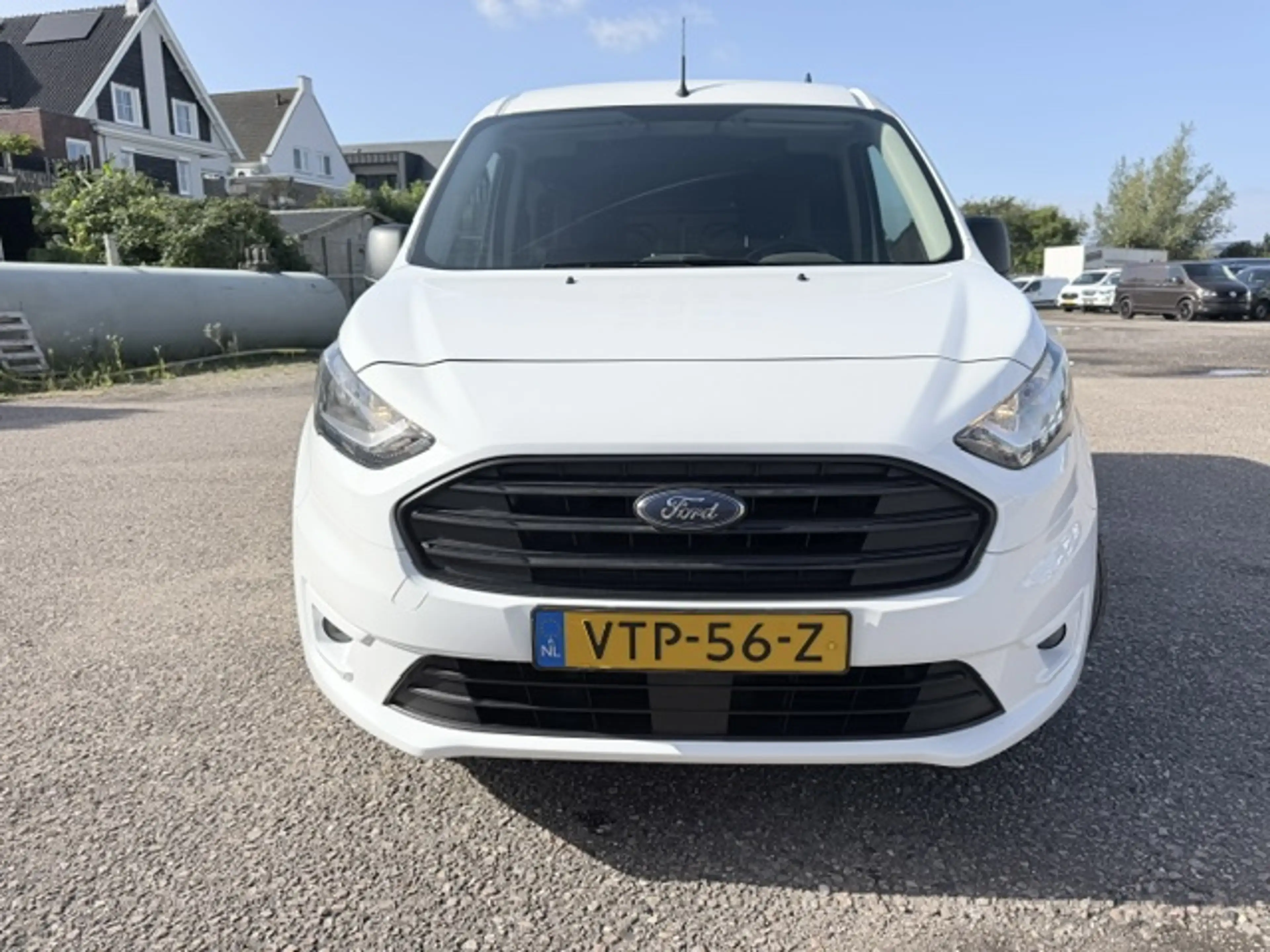 Ford Transit Connect 1.5 EcoBlue L1 Trend ! 73 kw ! CAMERA-PDC- KLIMA CONTROL-APPLE CARPLAY !! Bj 2023 !! — photo 3