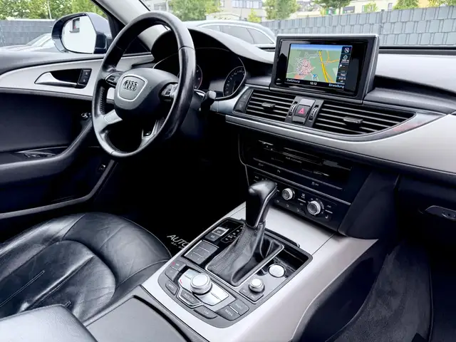 Audi A6 view 12