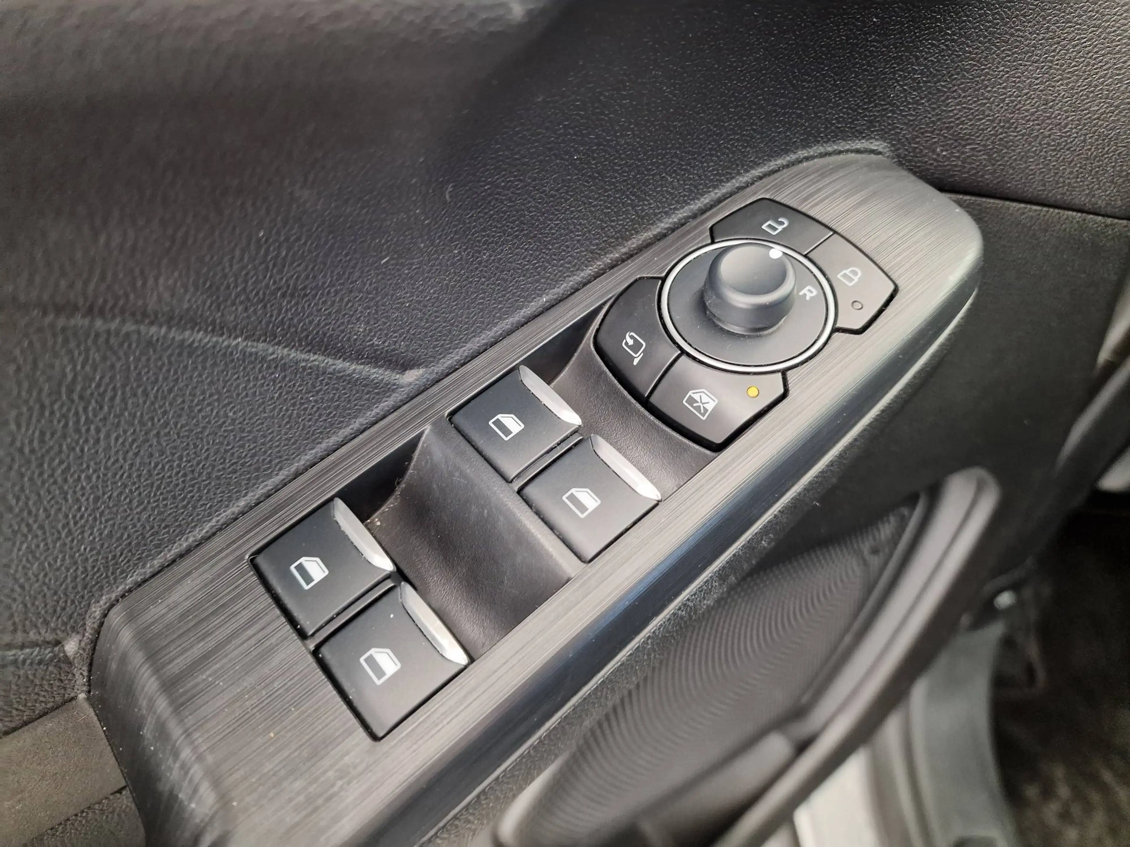 Ford Kuga ST-LINE HYBRID AUTOMAAT 19000KM!!!! — photo 7