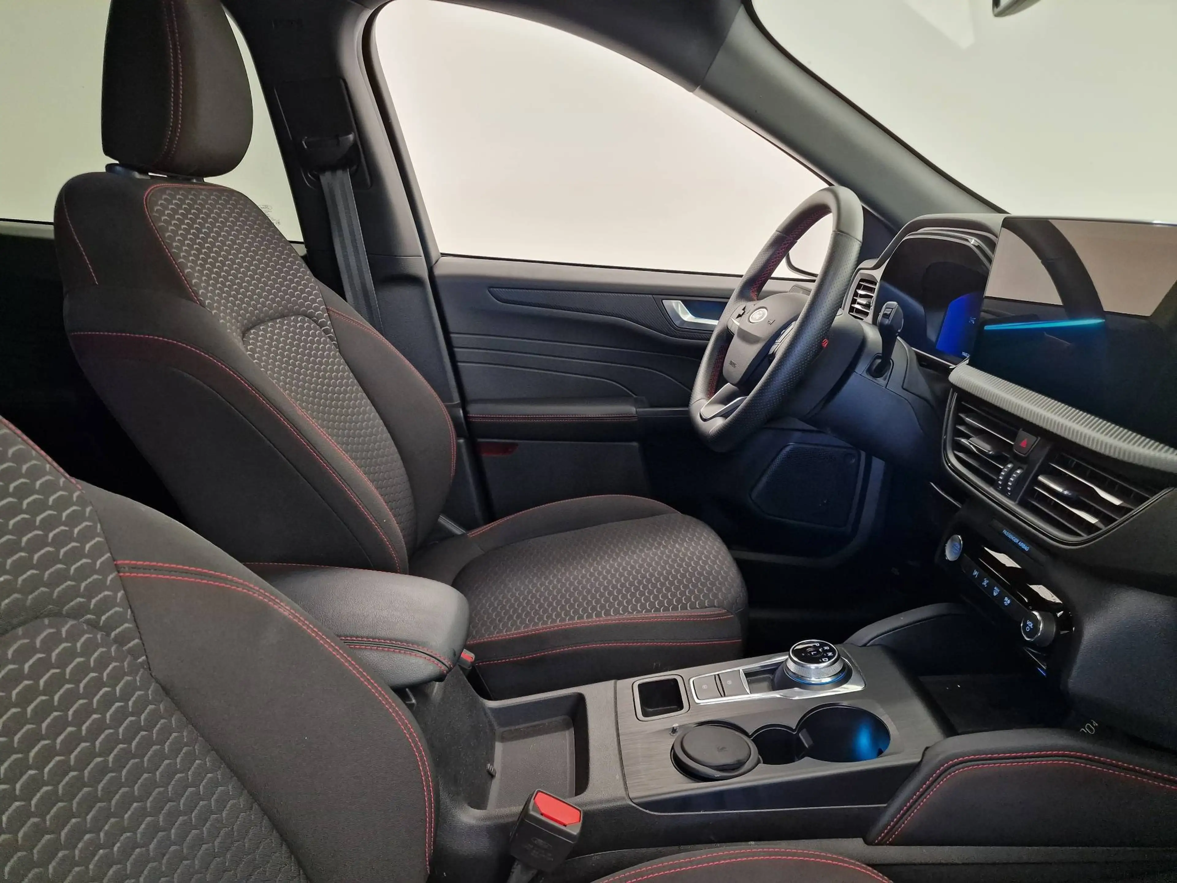 Ford Kuga ST-LINE HYBRID AUTOMAAT 19000KM!!!! — photo 6