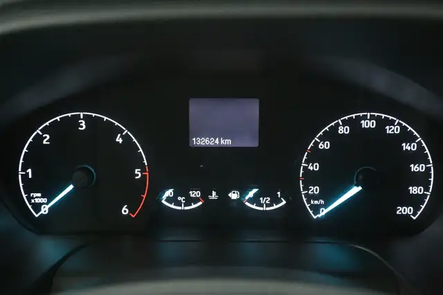 Ford Transit Custom view 13