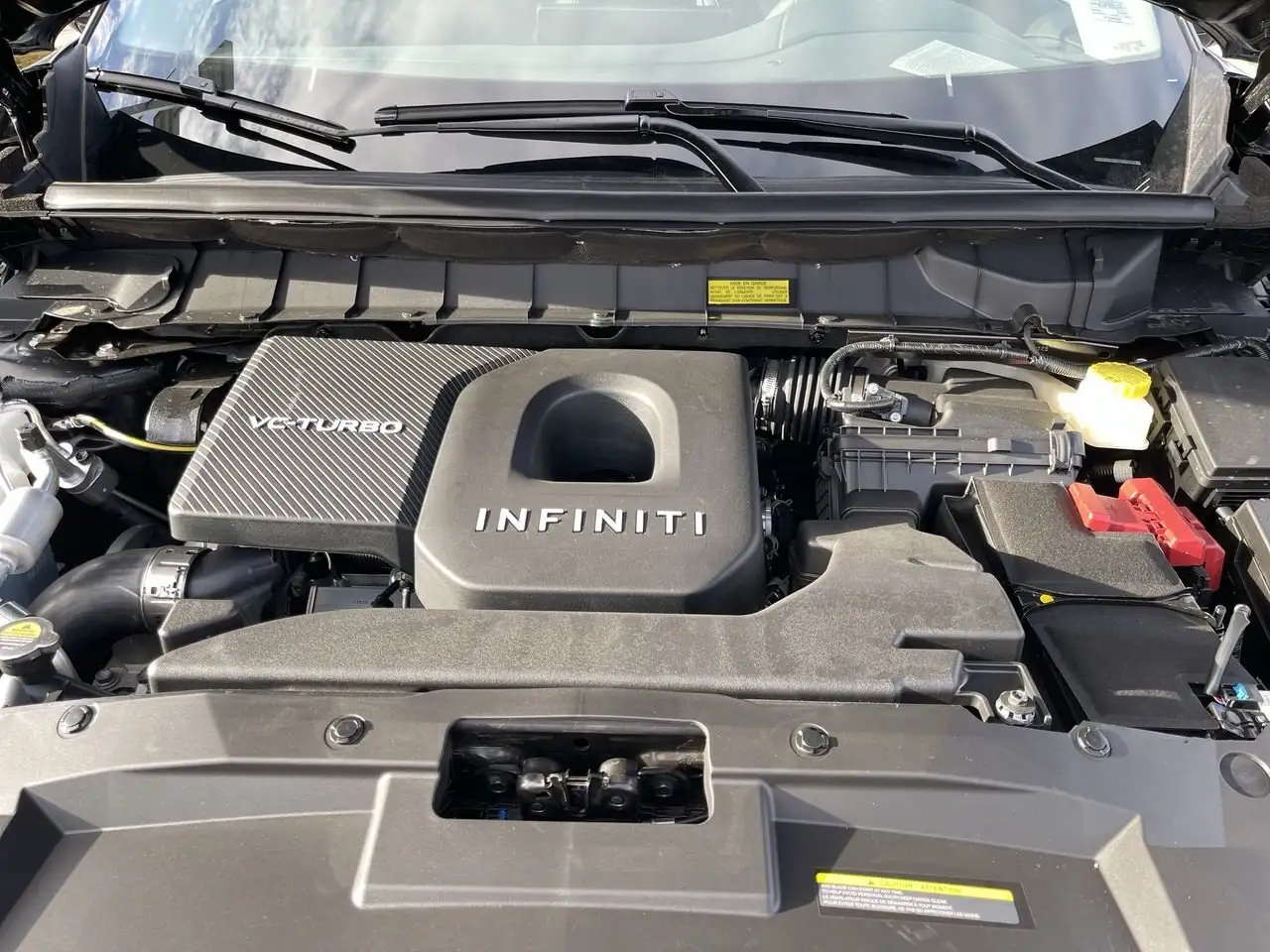 Infiniti QX60 снимка Infiniti QX60