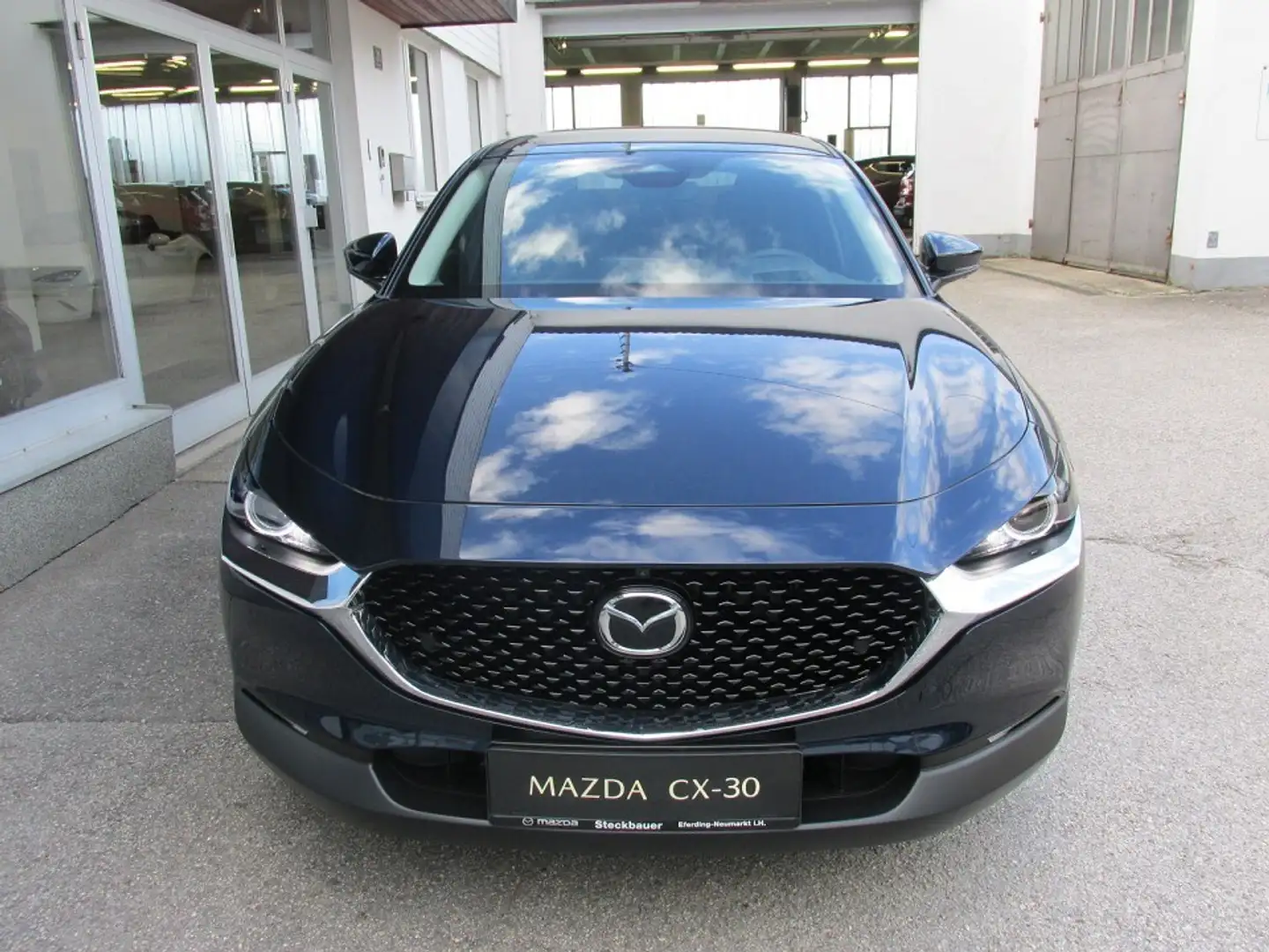 Mazda CX-30 e-Skyactive G140 Exclusive-Line Aut. Blau - 2