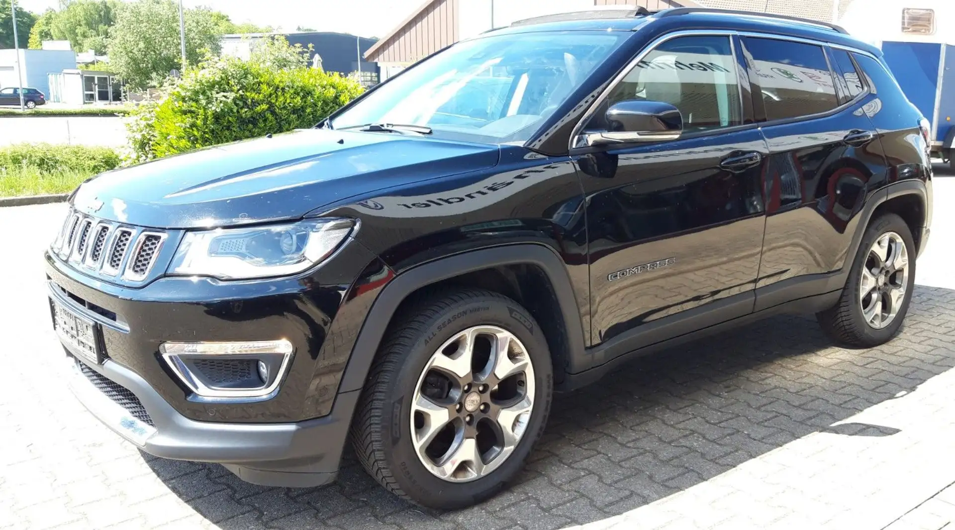 Jeep Compass Limited FWD, Leder, Schiebedach, Kamera. Noir - 2