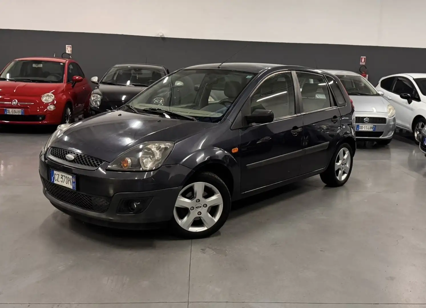 Ford Fiesta 5p 1.4 tdci Titanium neopatentato - 2