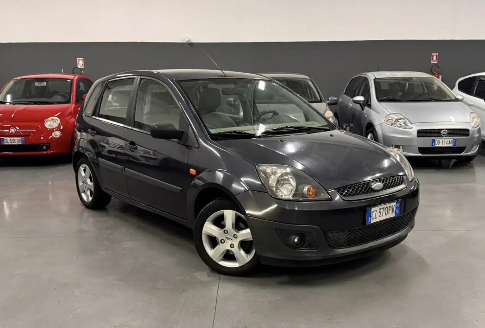 Ford Fiesta 5p 1.4 tdci Titanium neopatentato - 1