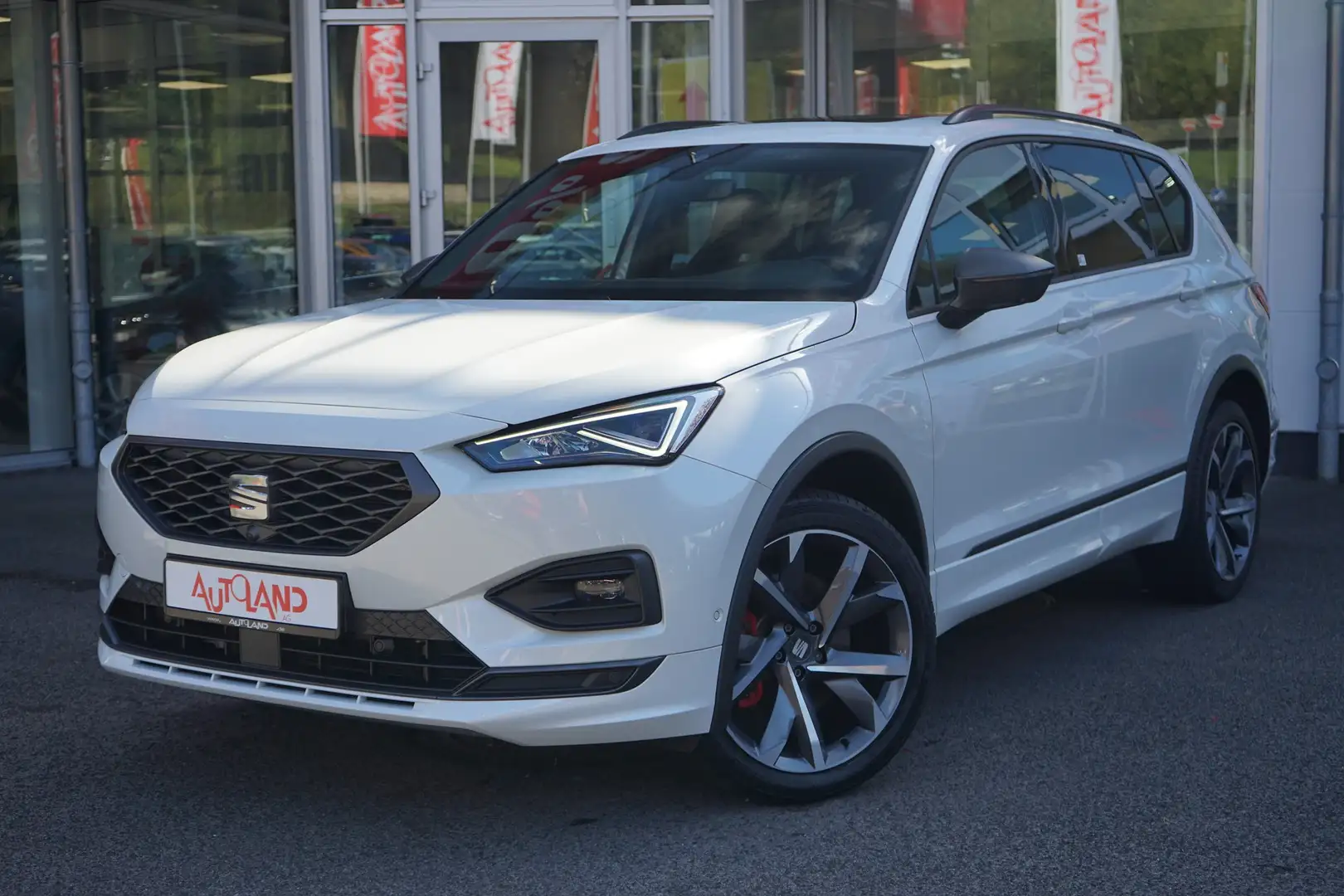 SEAT Tarraco 2.0 TDI FR 4Drive DSG LED Navi Panorama Weiß - 2