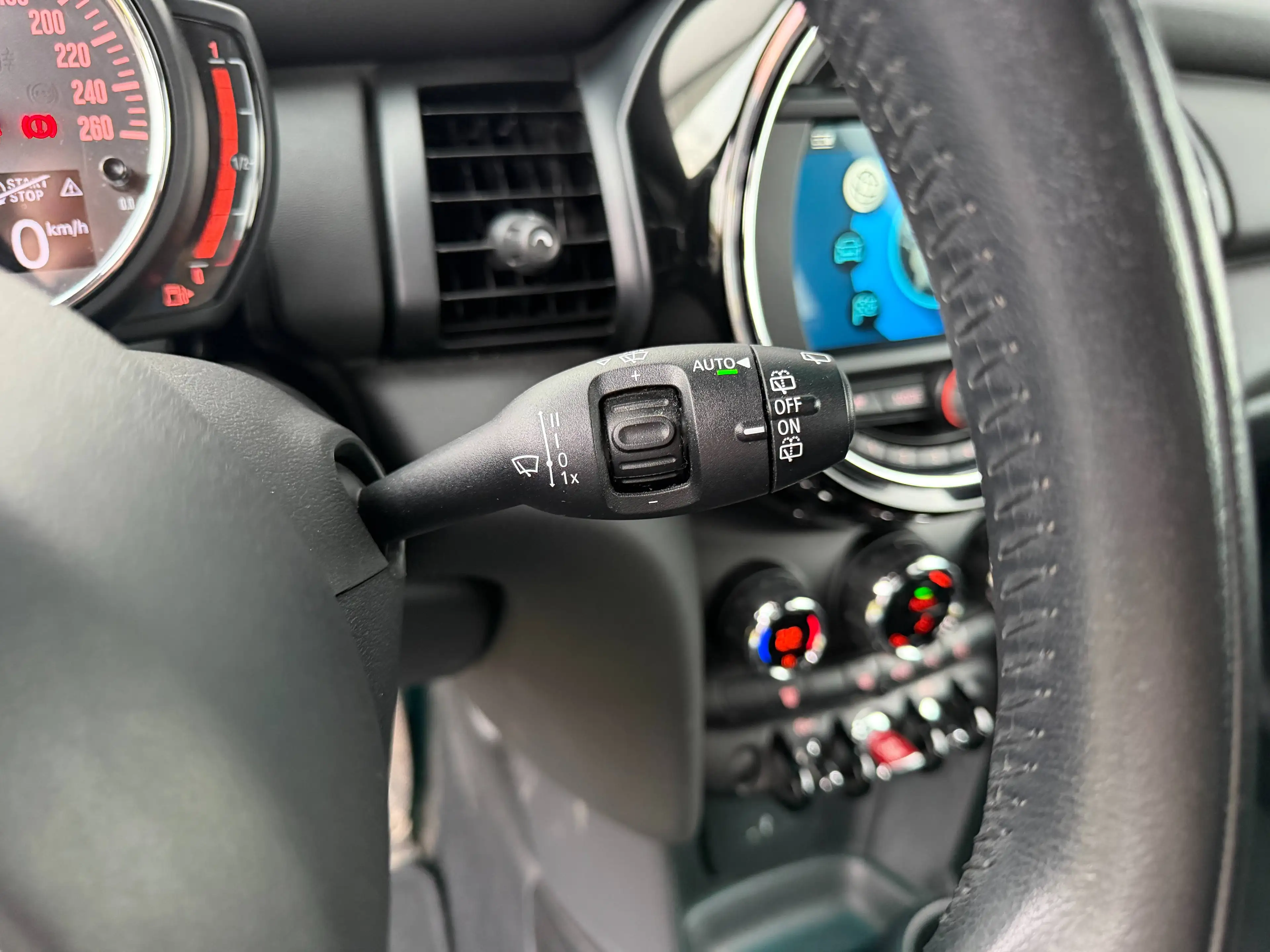 MINI One D Mini 1.5 D One (EU6c) — photo 15