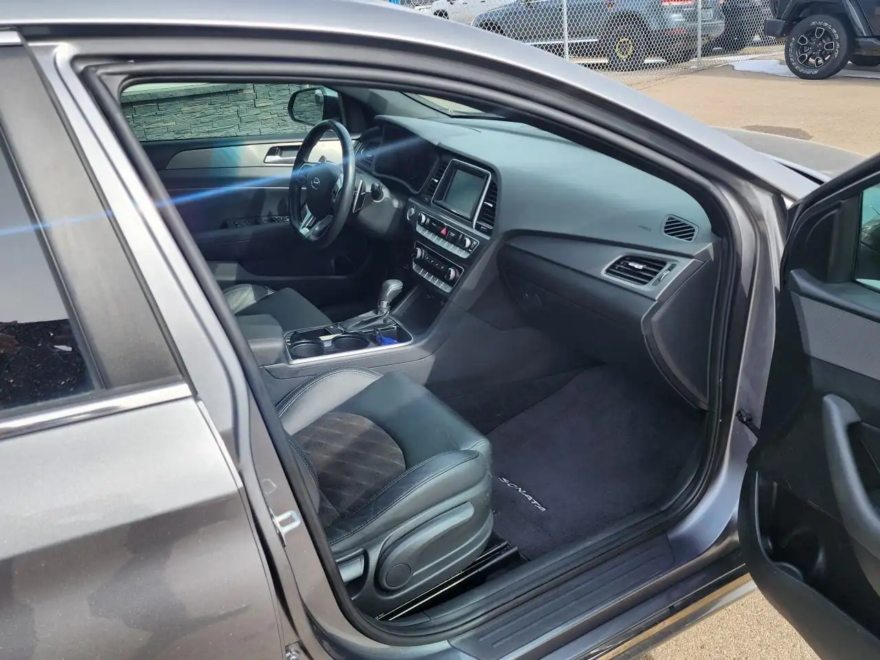 Hyundai SONATA снимка Hyundai SONATA