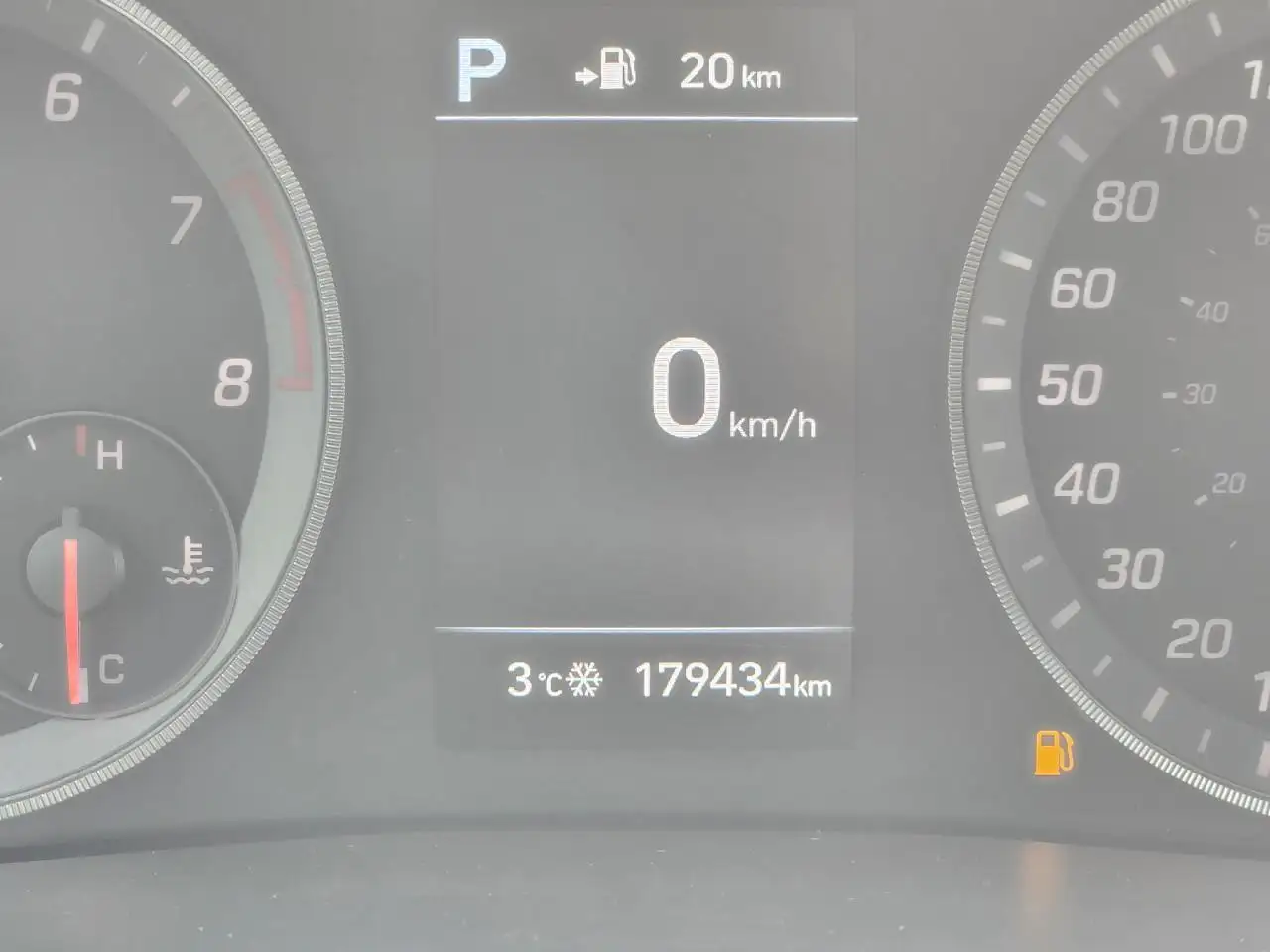 Hyundai SONATA снимка Hyundai SONATA