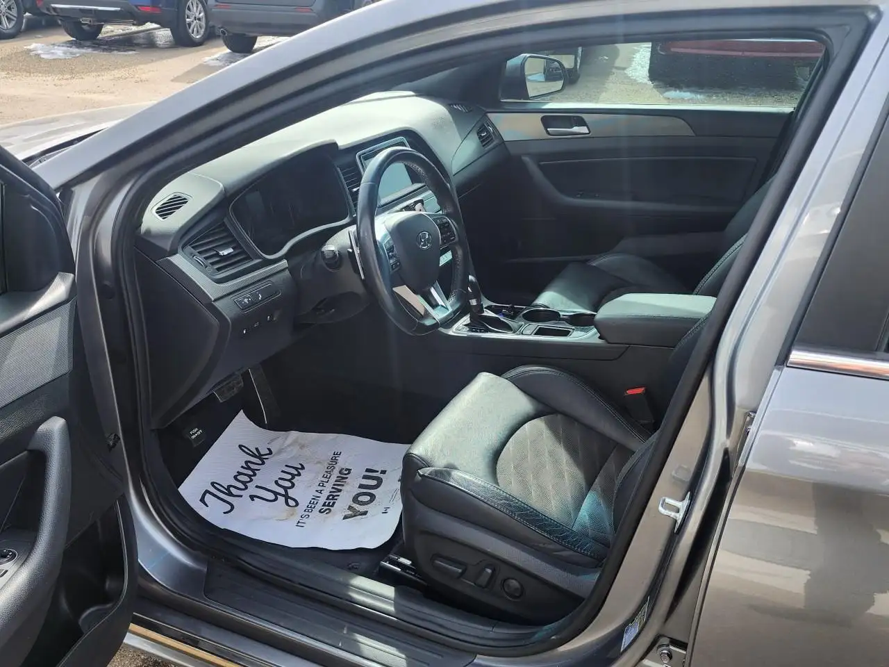 Hyundai SONATA снимка Hyundai SONATA