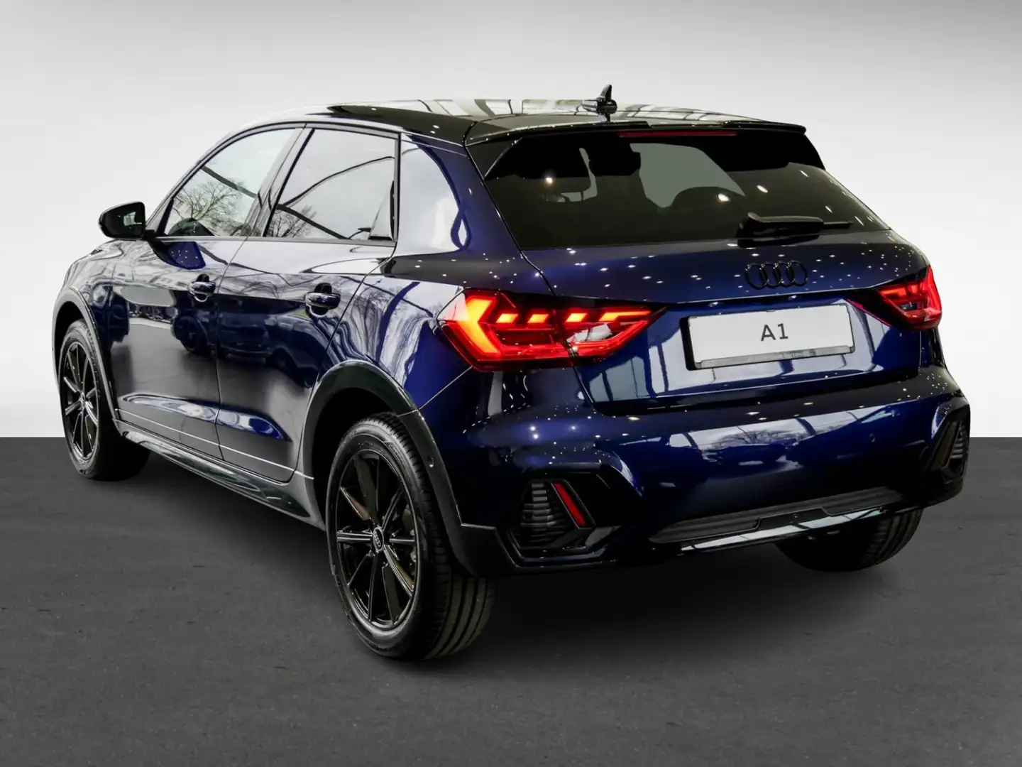 Audi A1 35 TFSI S tronic allstreet LED+Kamera+GRA+Sport... Blauw - 2