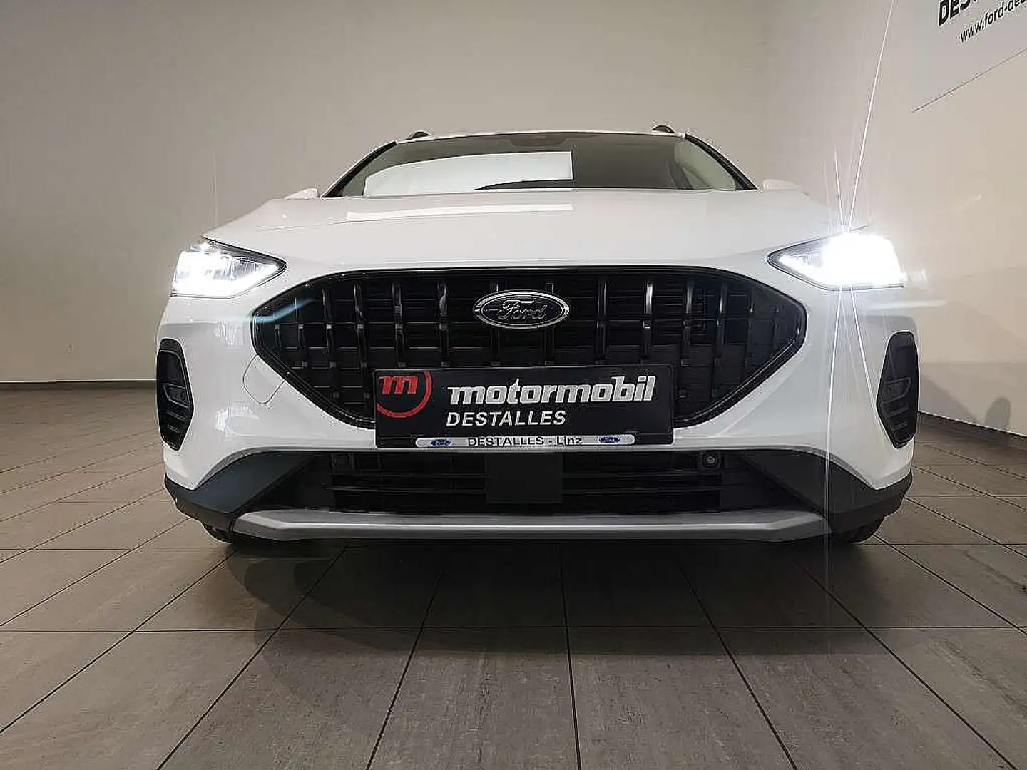 Ford Focus Turnier 1,5 EcoBlue Active Aut. *Vorführwagen* Weiß - 2