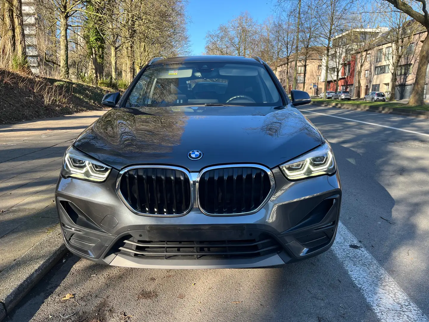 BMW X1 PHEV 1.5iA xDrive25e OPF Grau - 1