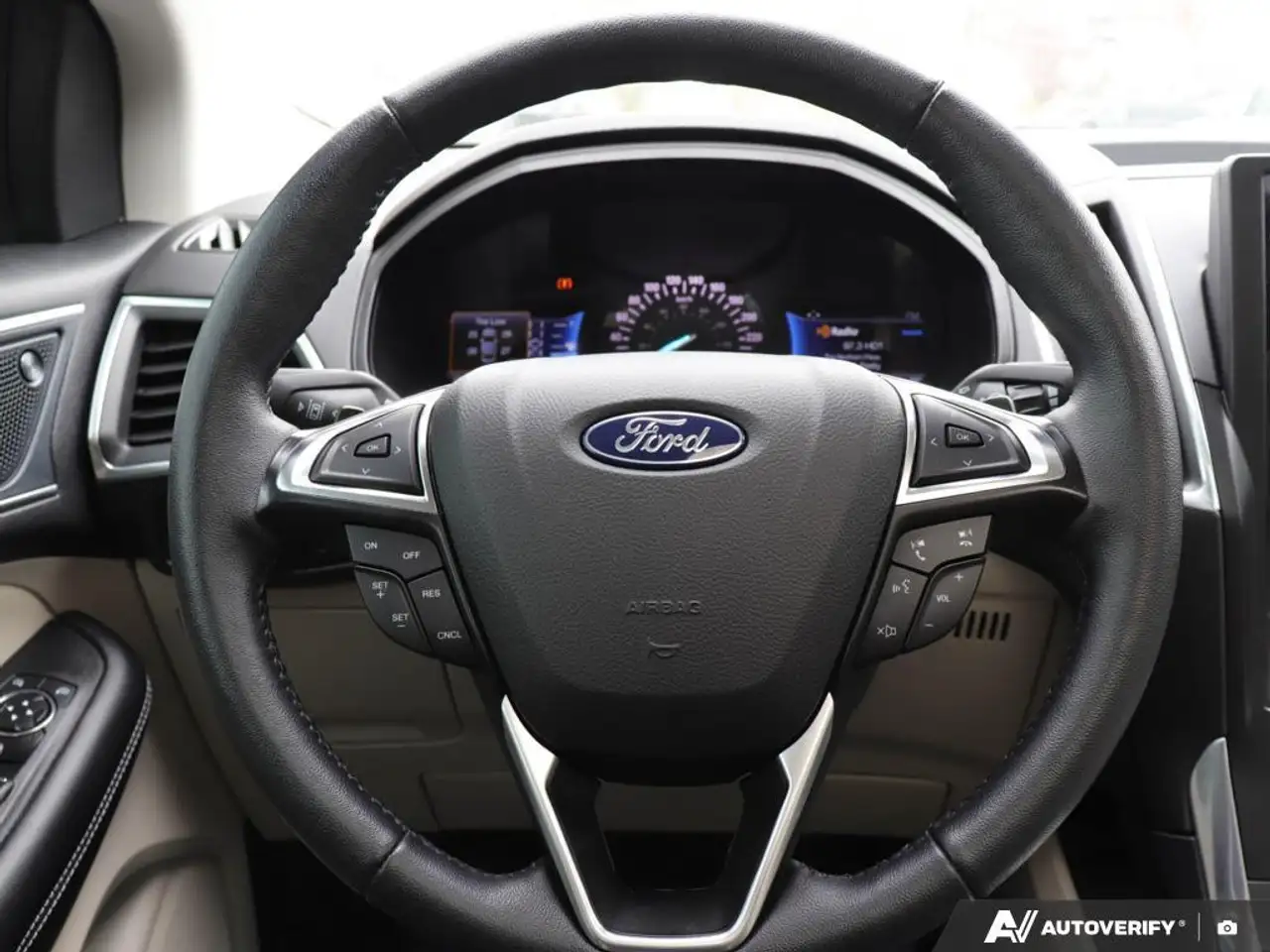 Ford Edge снимка Ford Edge