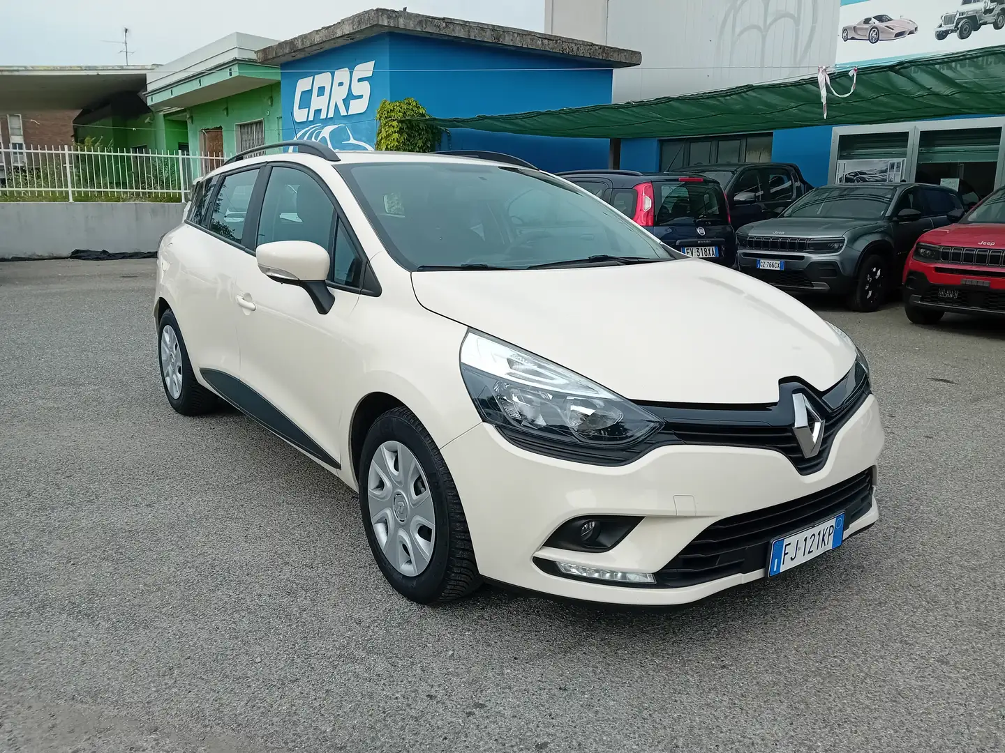 Renault Clio Clio IV 2017 Sporter 1.5 dci energy Life 75cv Beige - 2