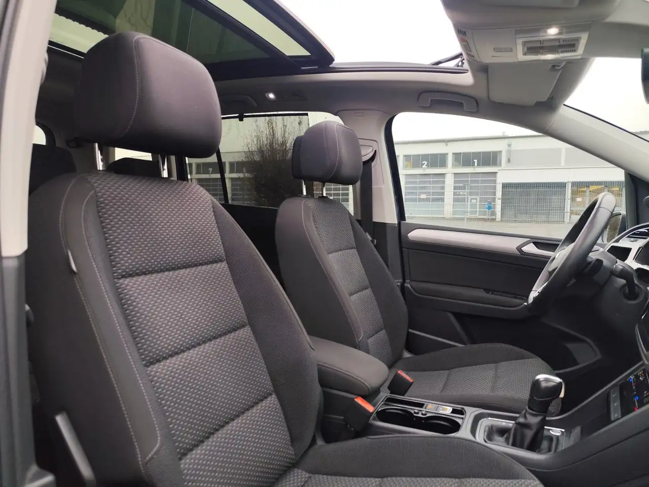 Volkswagen Touran Comfortline 1,5 DSG Easy Open 7 Sitzer, миниатюра 17