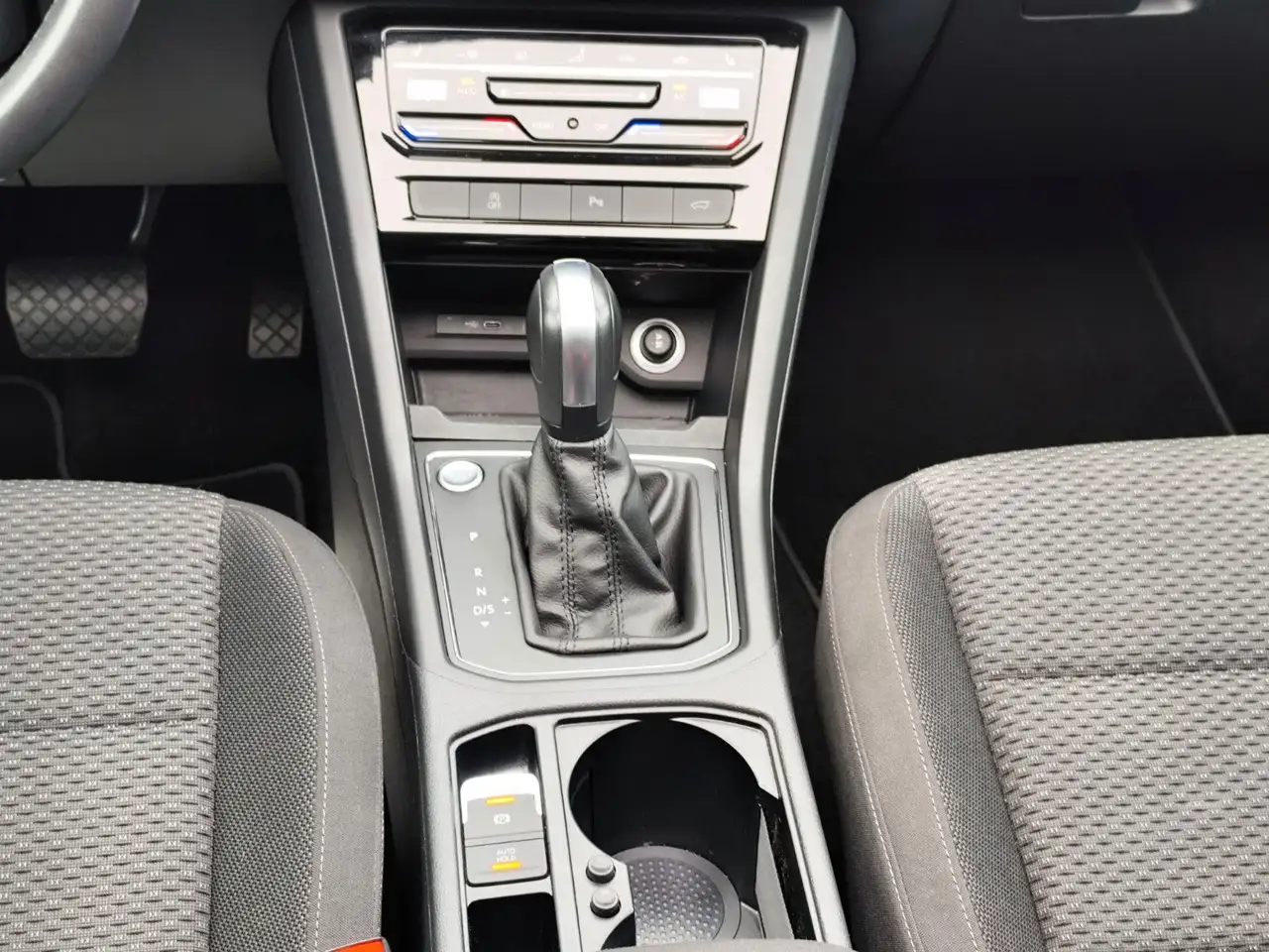 Volkswagen Touran Comfortline 1,5 DSG Easy Open 7 Sitzer, миниатюра 24