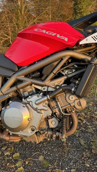 Cagiva V Raptor 1000 - foto 8